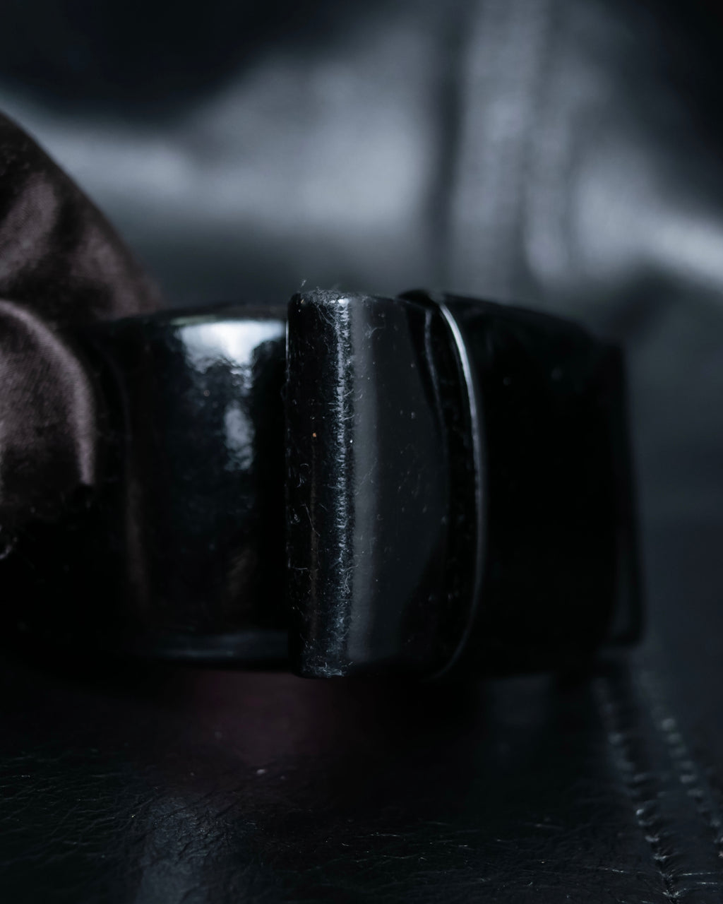 "miu miu"  Ribbon design bangle