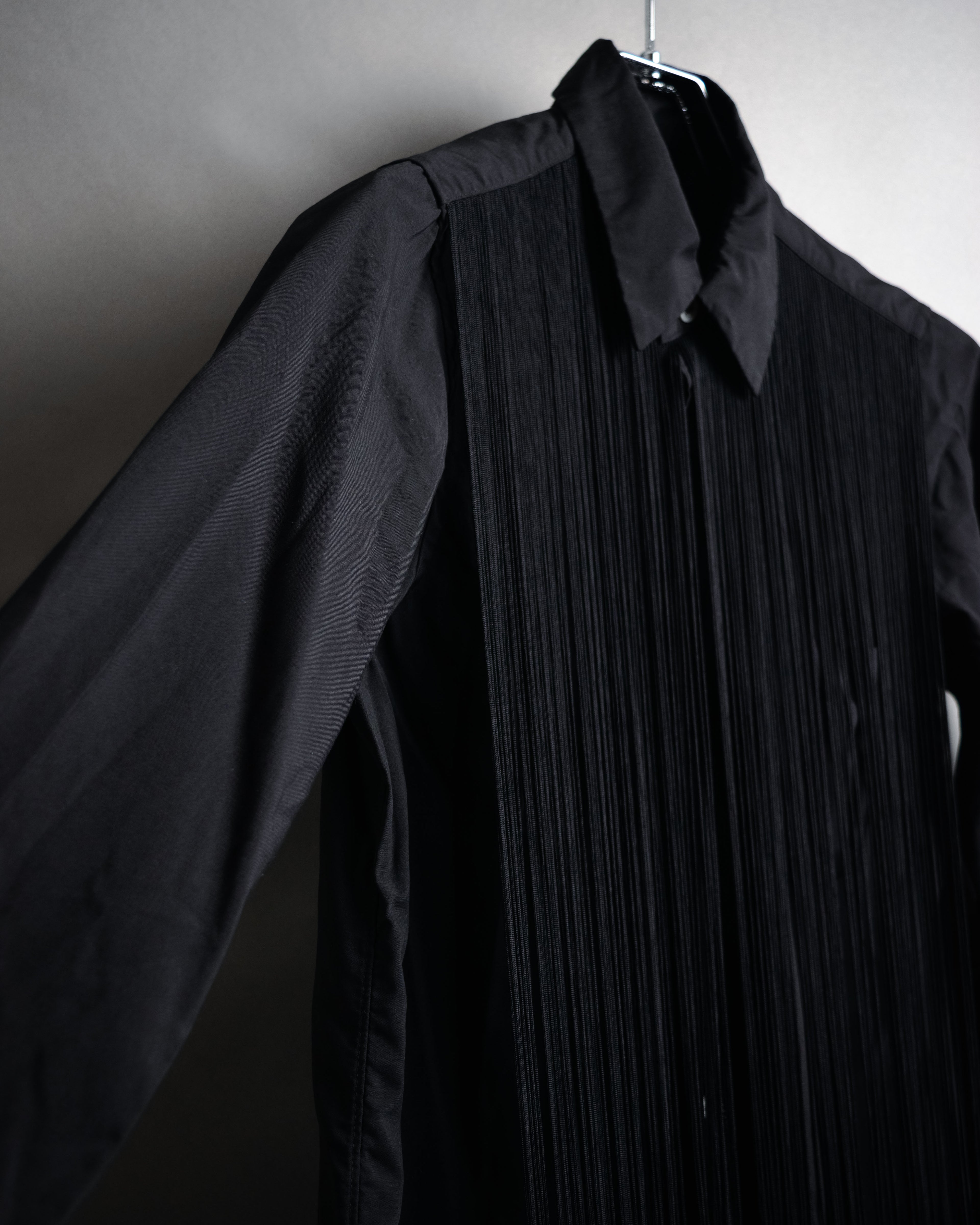 “COMME des GARCONS” 2022SS  Fringed dress shirt