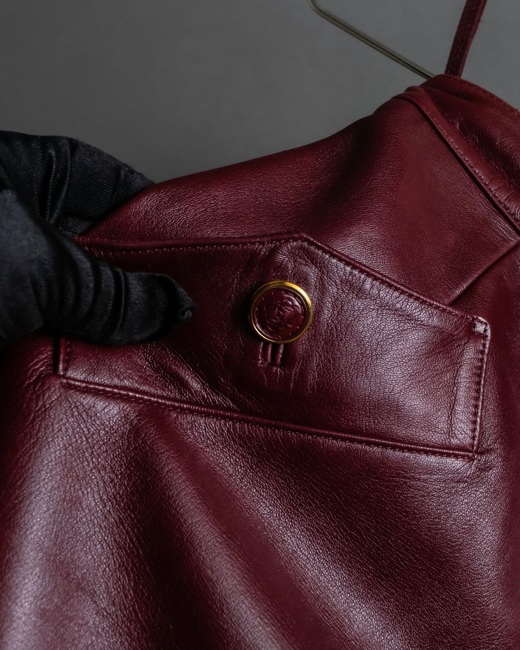 "LOEWE" Burgundy leather front button middle skirt