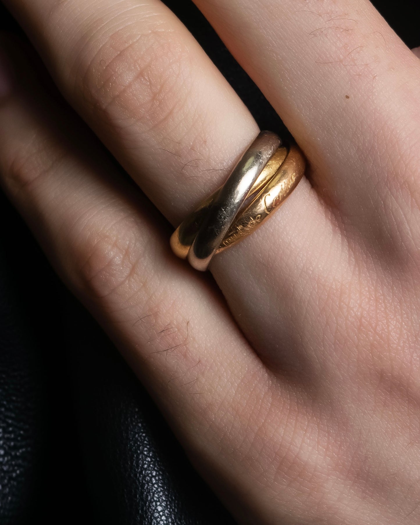 "Cartier" Gold trinity ring