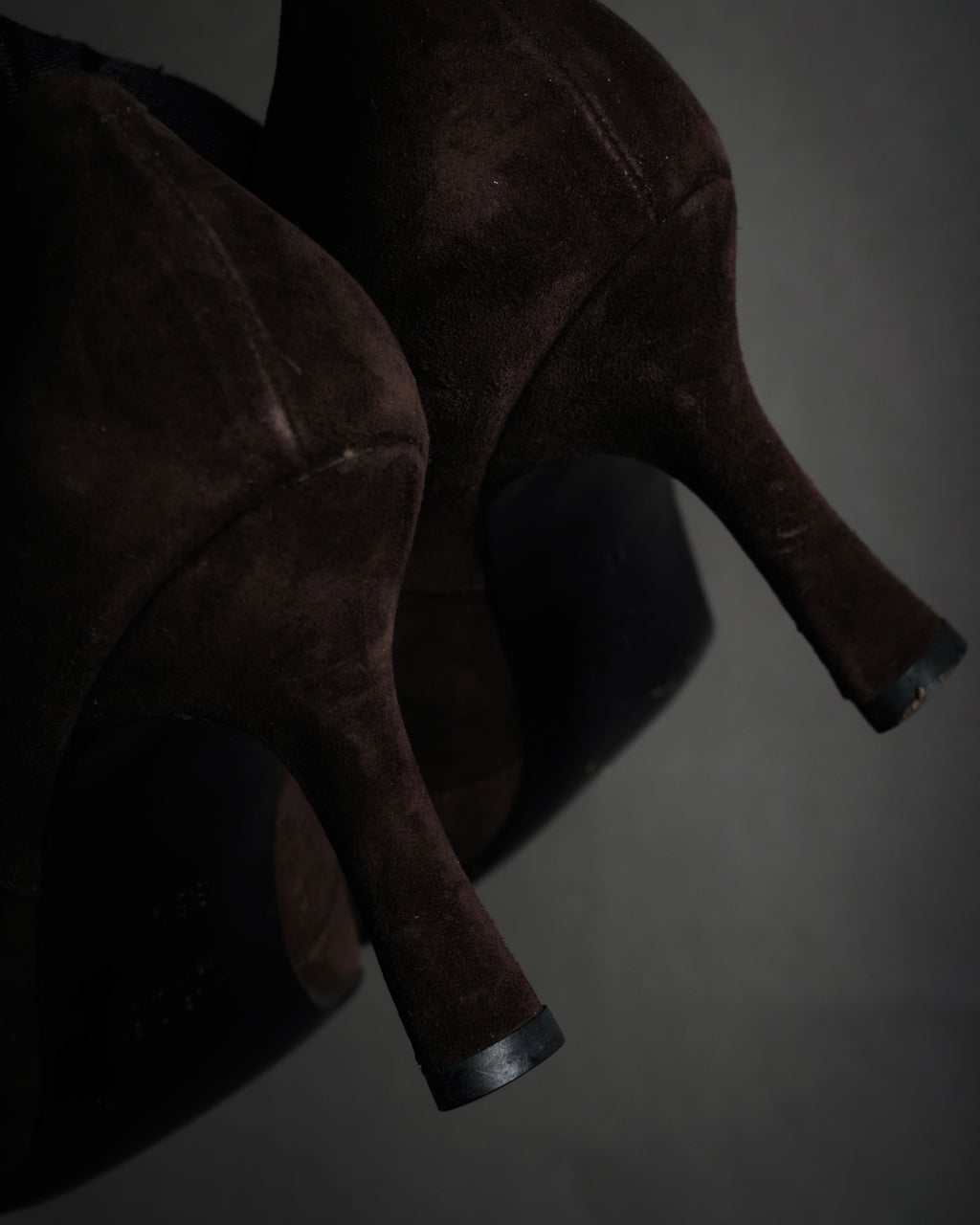 “Yves Saint Laurent” 90’s-00’s Suede ribbon lace-up pumps