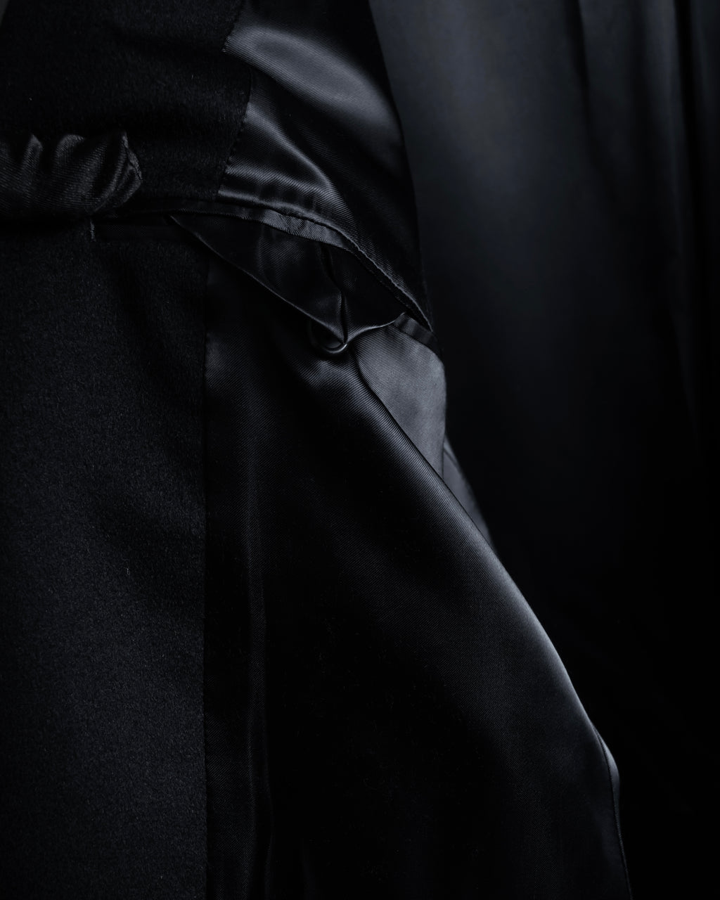 "BELLUMORE／ANTONIO FUSCO"
Fly front 100% cashmere chester coat