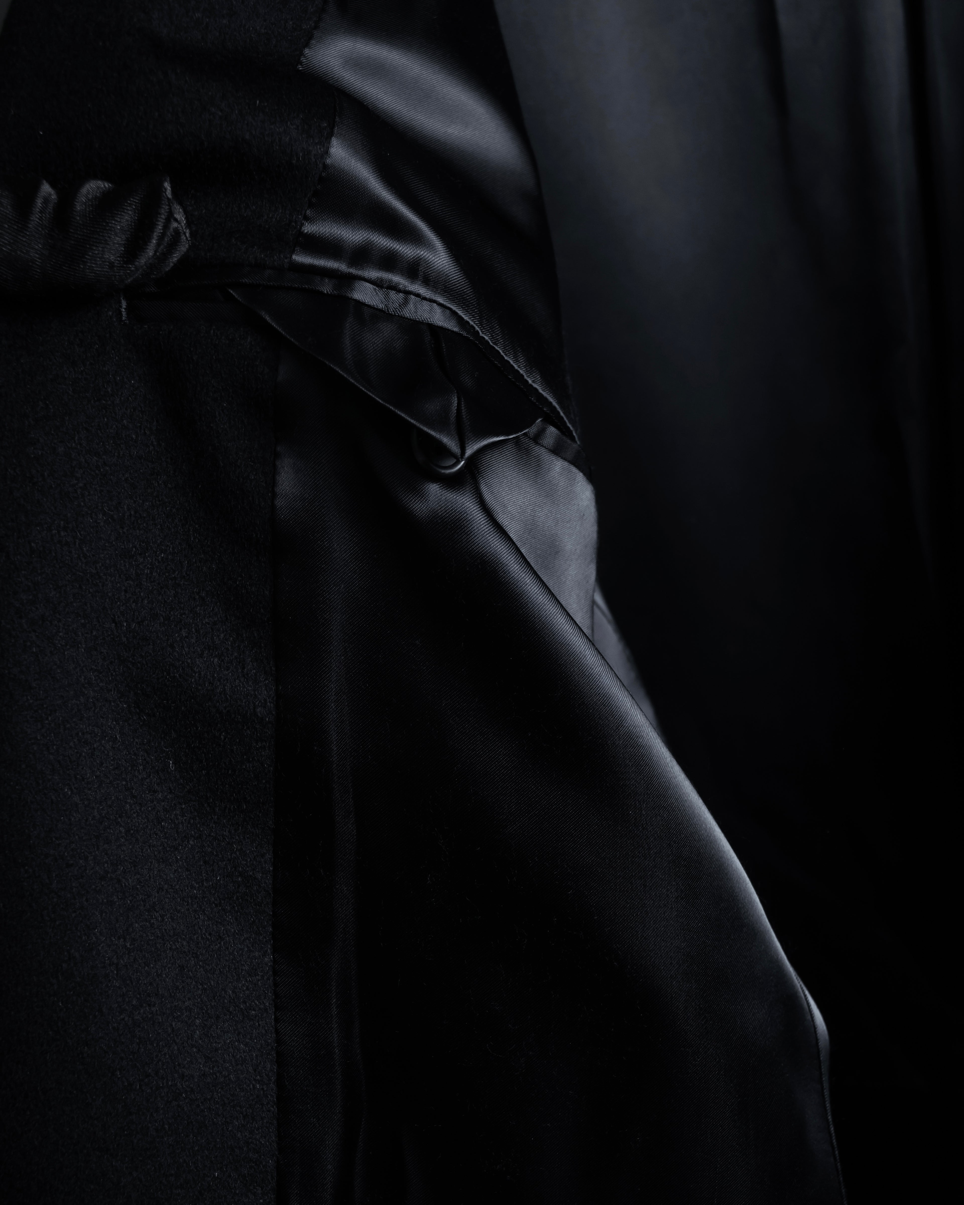 "BELLUMORE／ANTONIO FUSCO"
Fly front 100% cashmere chester coat