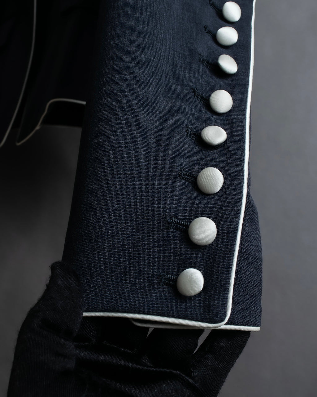 "PAUL SMITH" Consecutive button design compact jacket