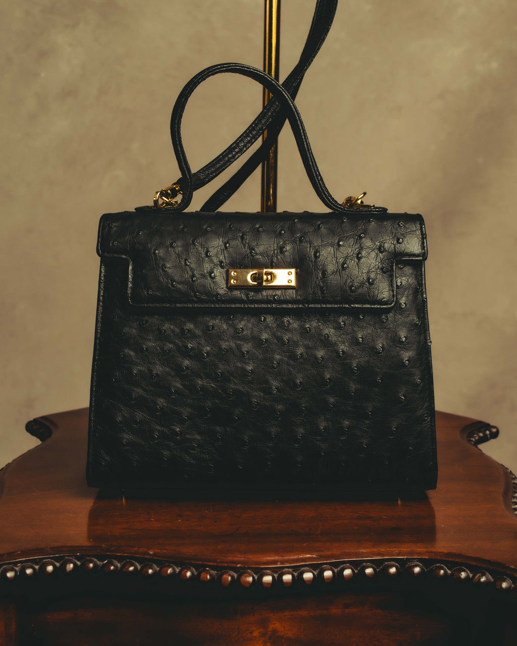 -SPECIAL- "Balenciaga" 90's-00's Ostrich leather structured top handle bag