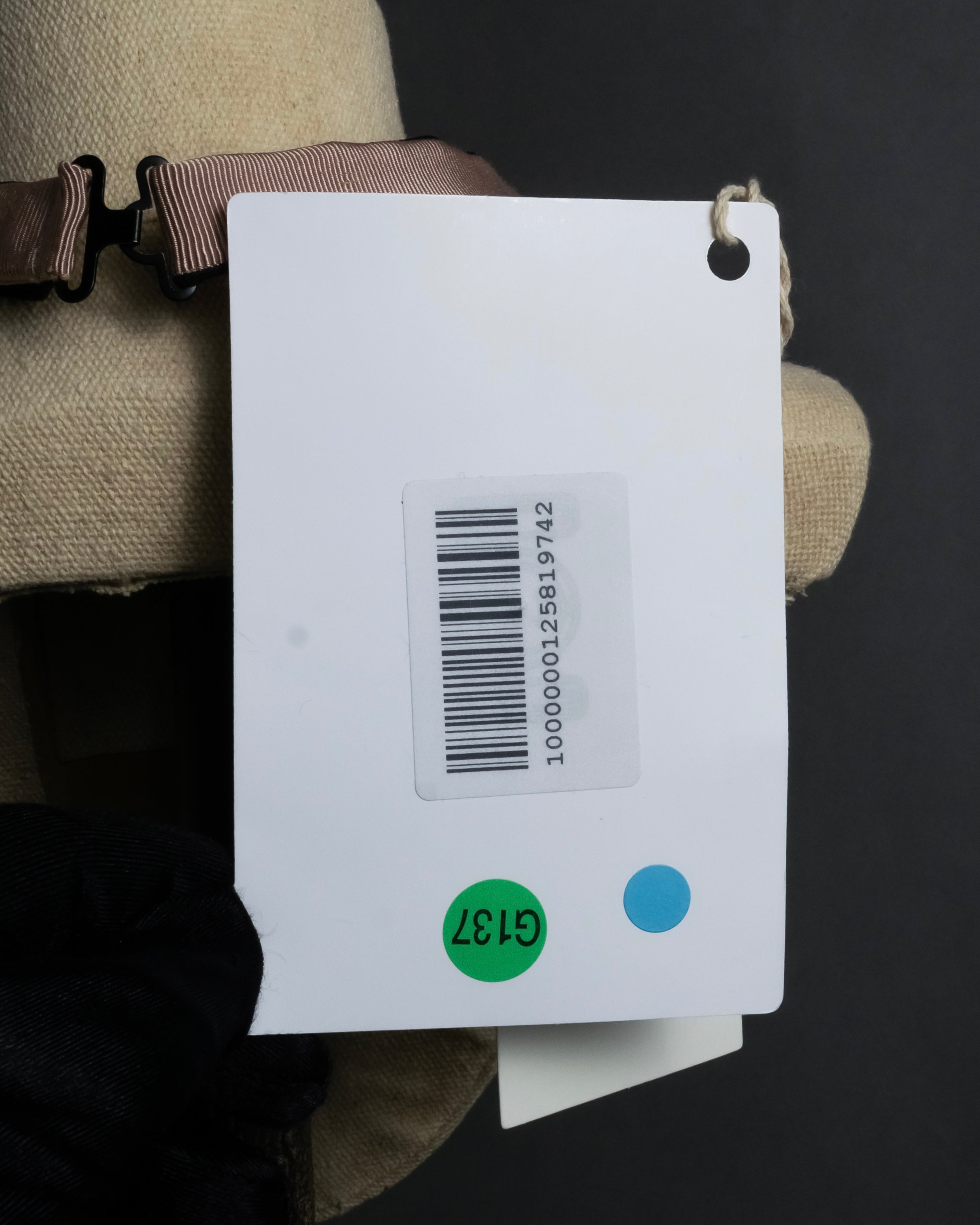 -MOOD Christmas Collections-
"GUCCI" Michele period delicate floral embroidered ribbon tie