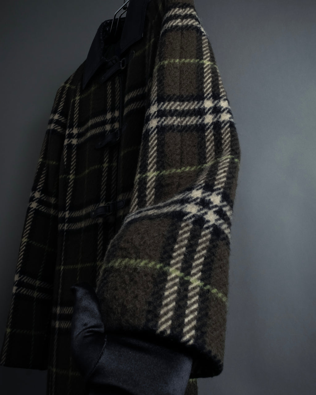 "BURBERRY" Leather switching design check tweed coat