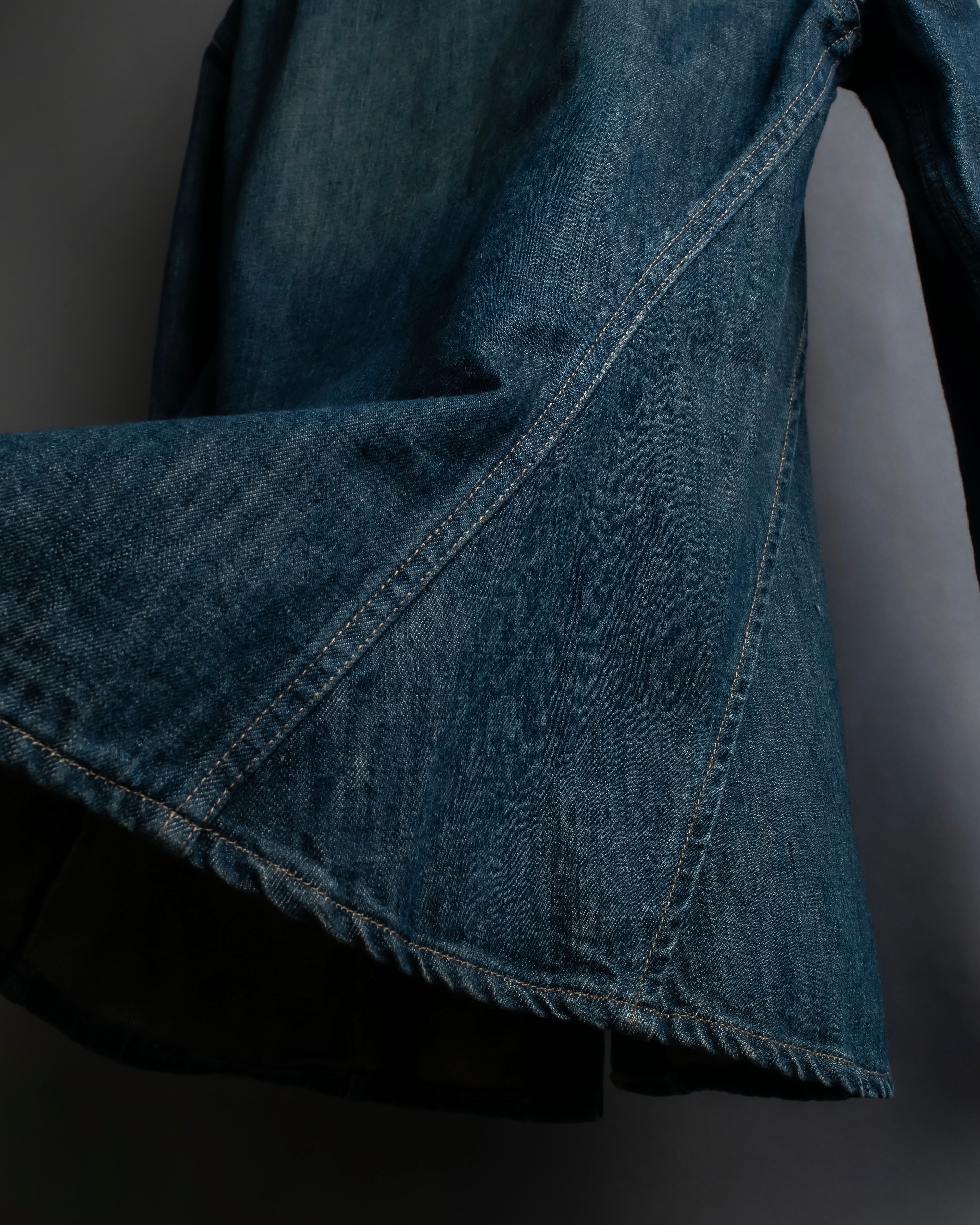 "GUCCI" Vintage faded shaped denim jacket