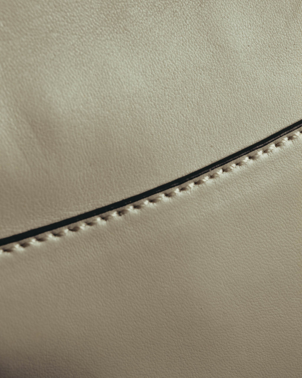 "Salvatore Ferragamo" 10's Bicolor leather chain shoulder bag