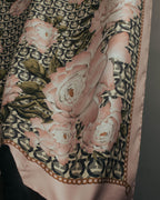 "Salvatore Ferragamo" 90's-00's Elegant floral silk scarf