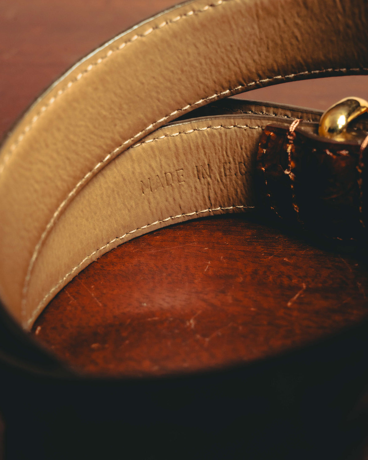 -SPECIAL- “LOEWE” 80’s-90’s Crocodile pattern anagram leather belt