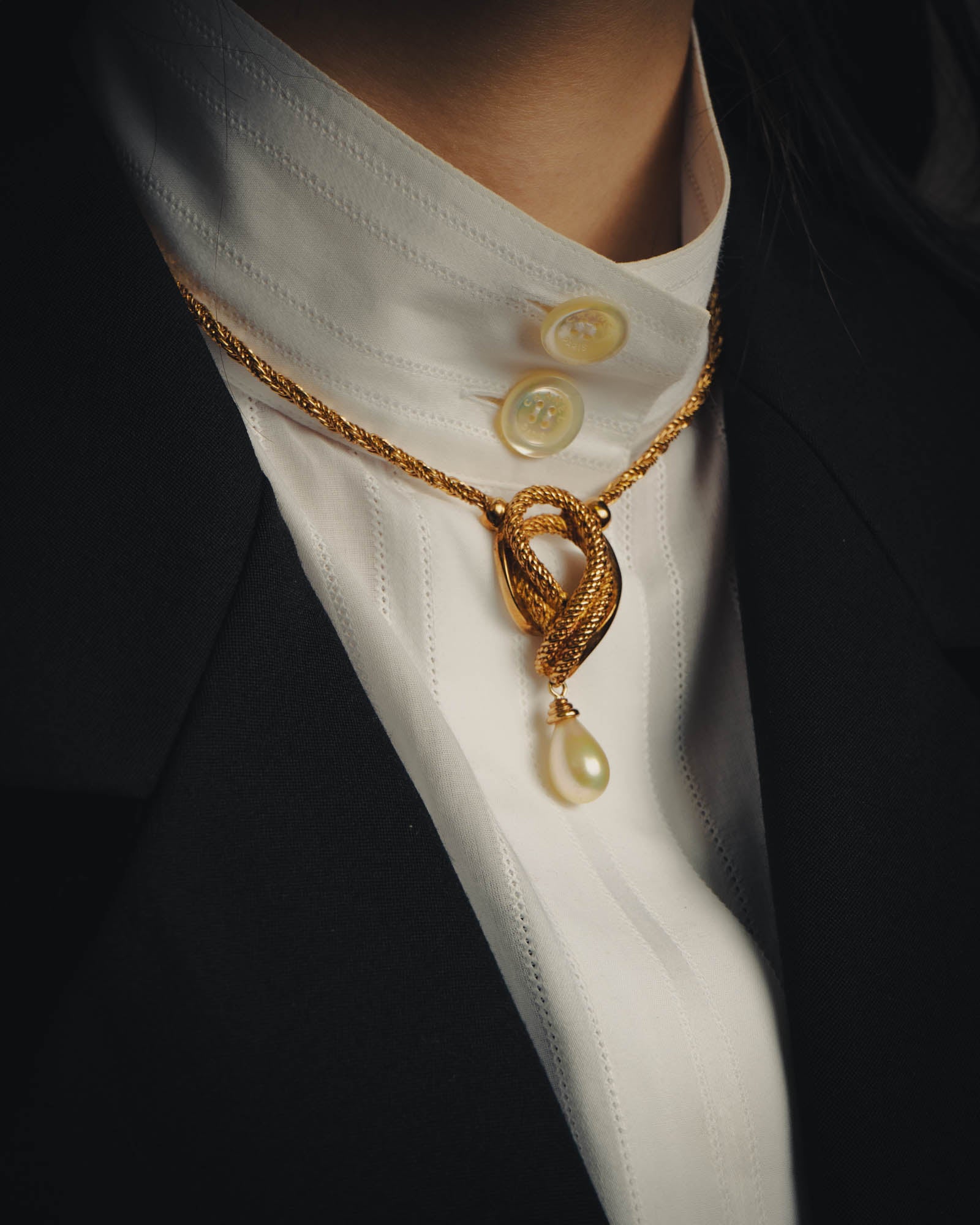 –SPECIAL– “Christian Dior” 80’s-90’s rope knot pearl drop necklace