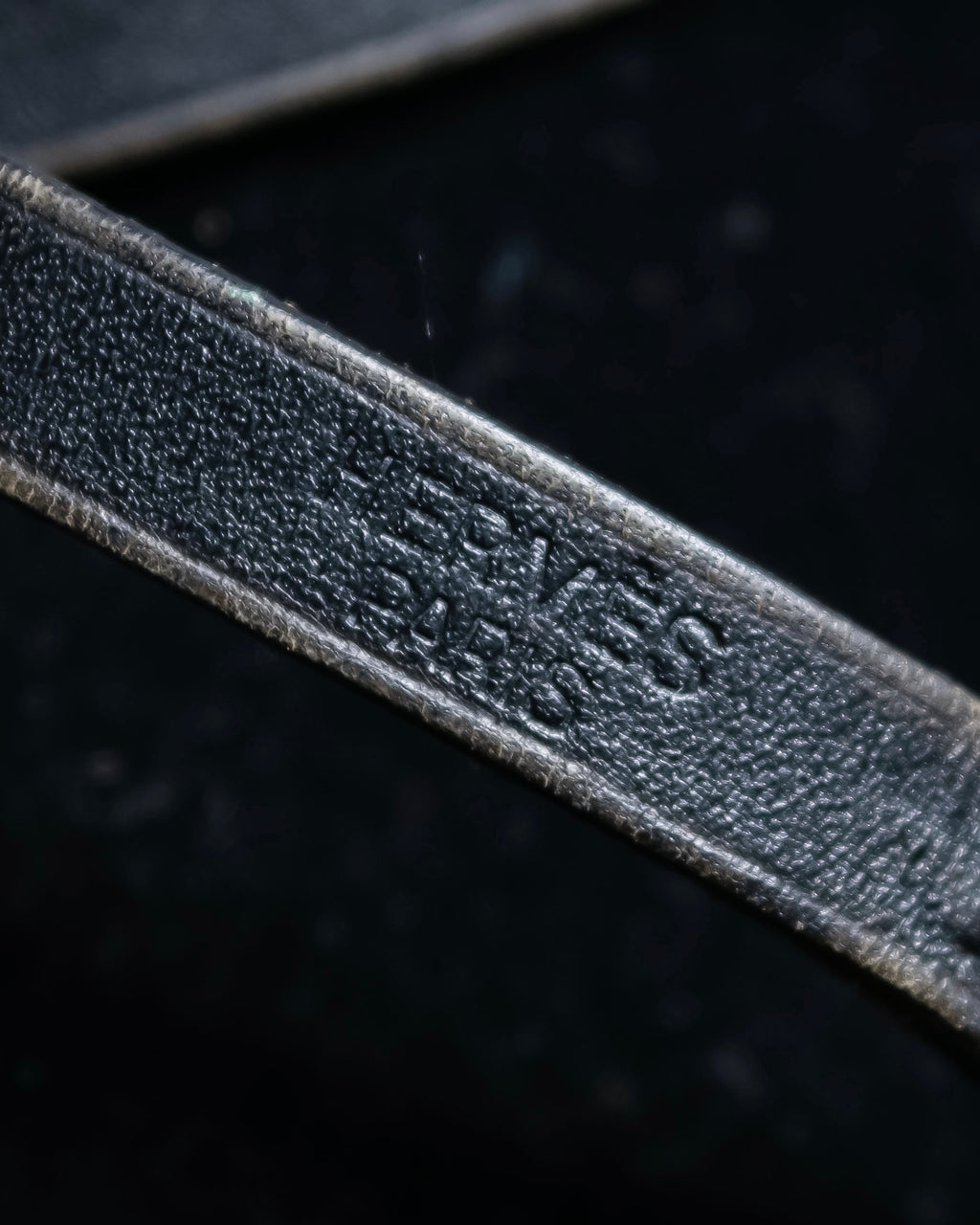 "HERMES" Single pin buckle leather narrow bracelet