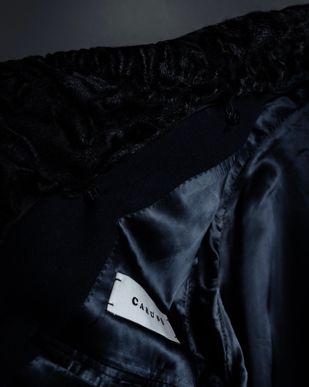 -SPECIAL- "CARUSO"
 Fur collar design belted melton coat