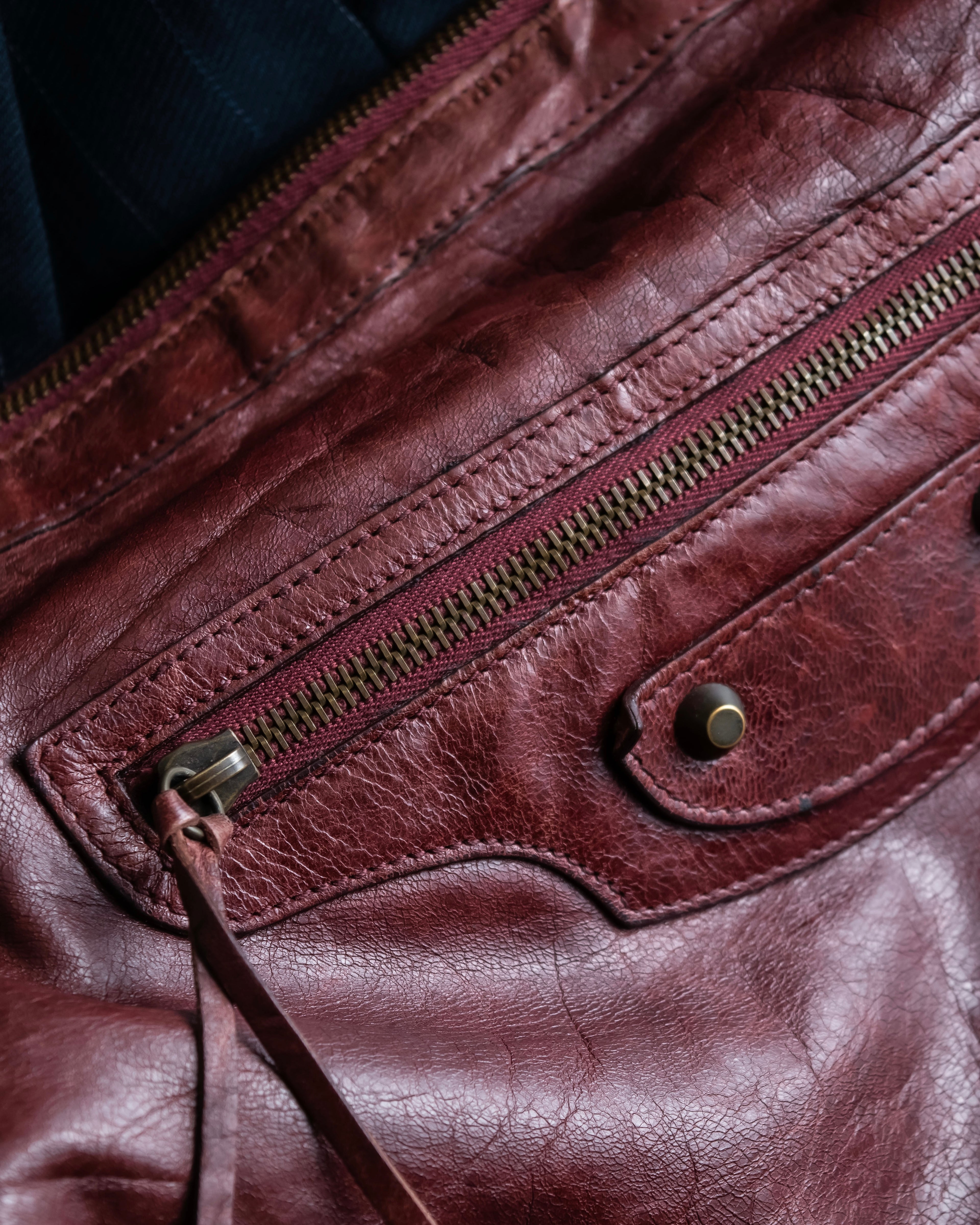 “BALENCIAGA” The Day leather one shoulder bag (burgundy)