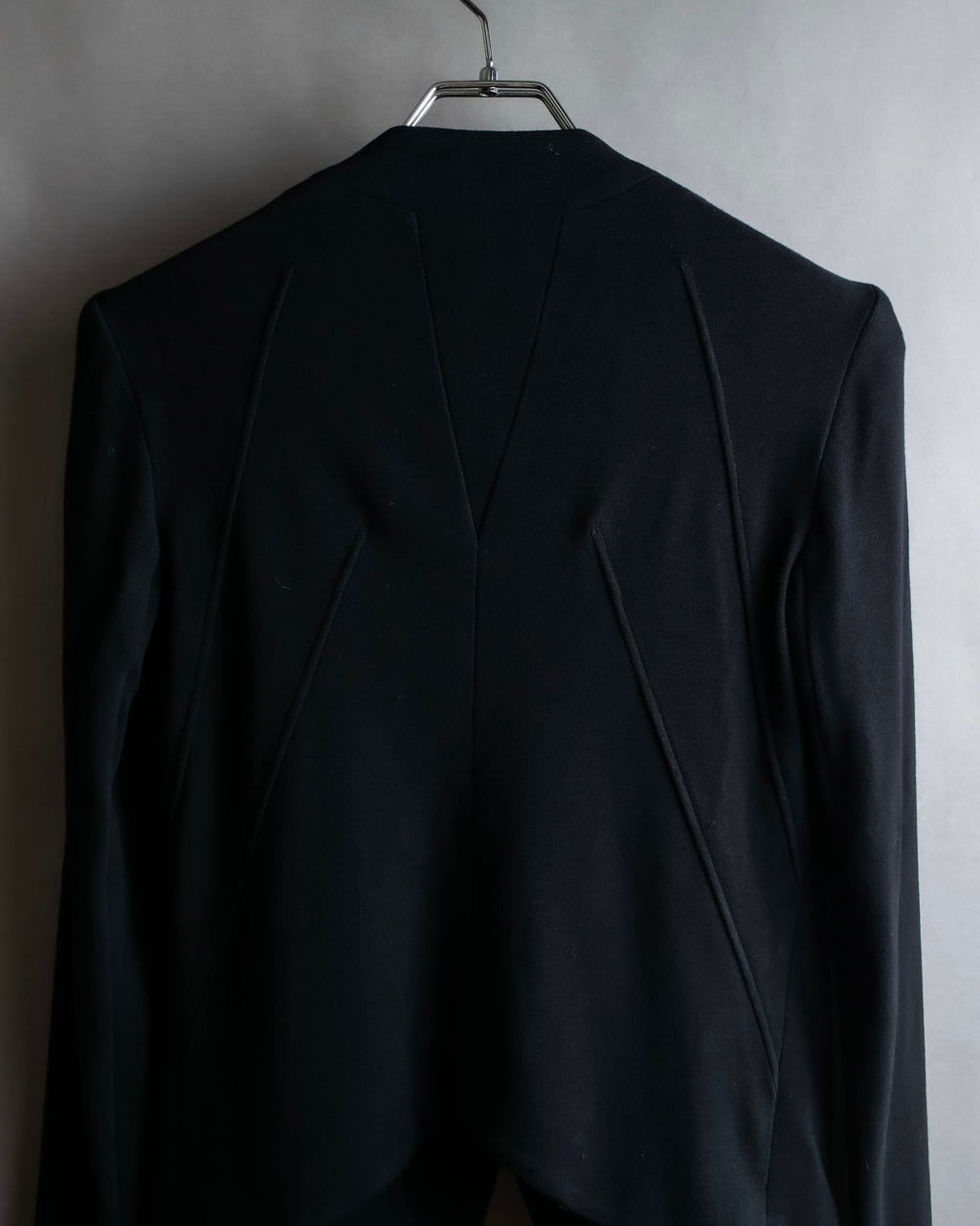 "HELMUT LANG" Zipper design sharp angle cutaway jacket
