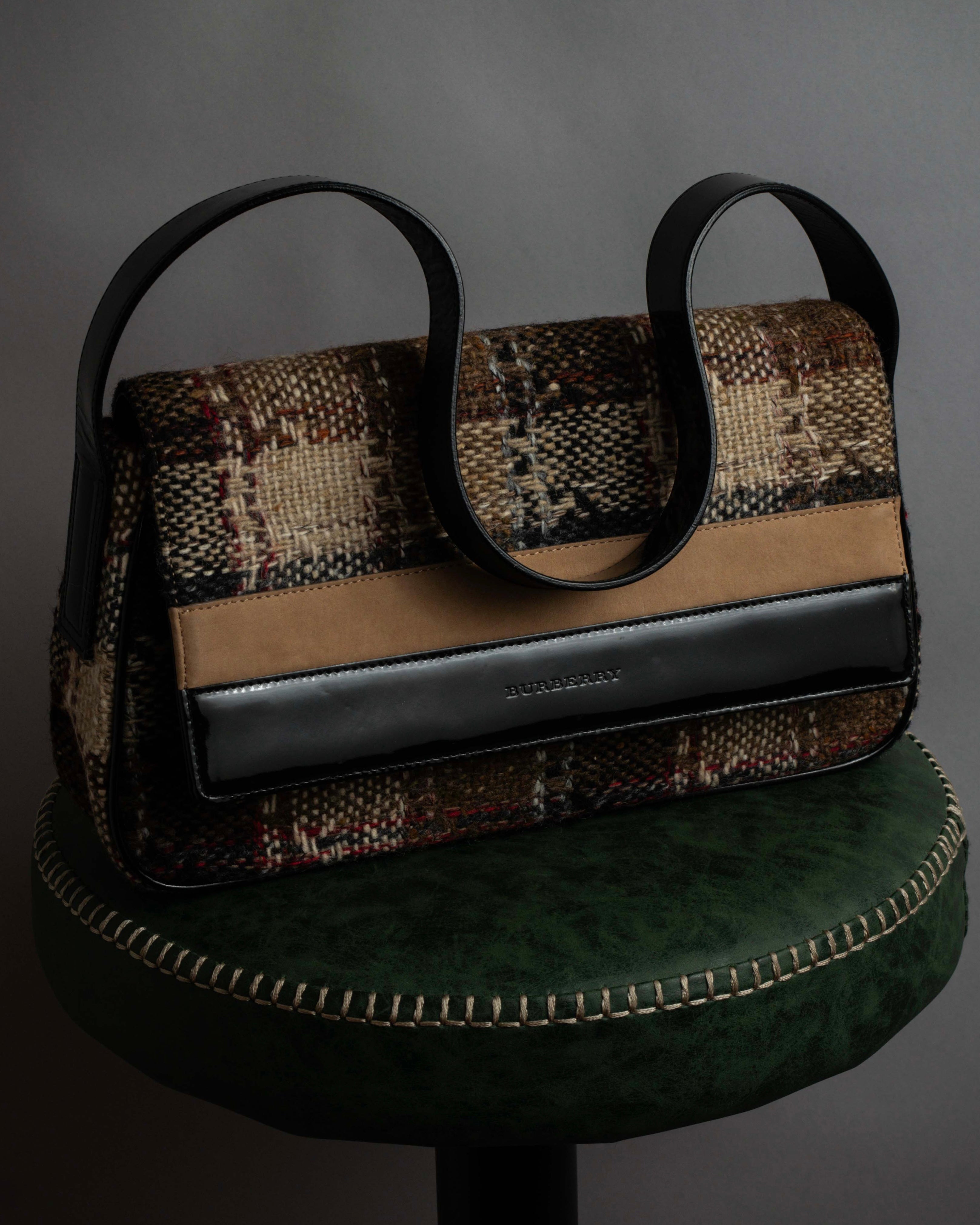 "BURBERRY" Combination leather design check pattern one-shoulder bag