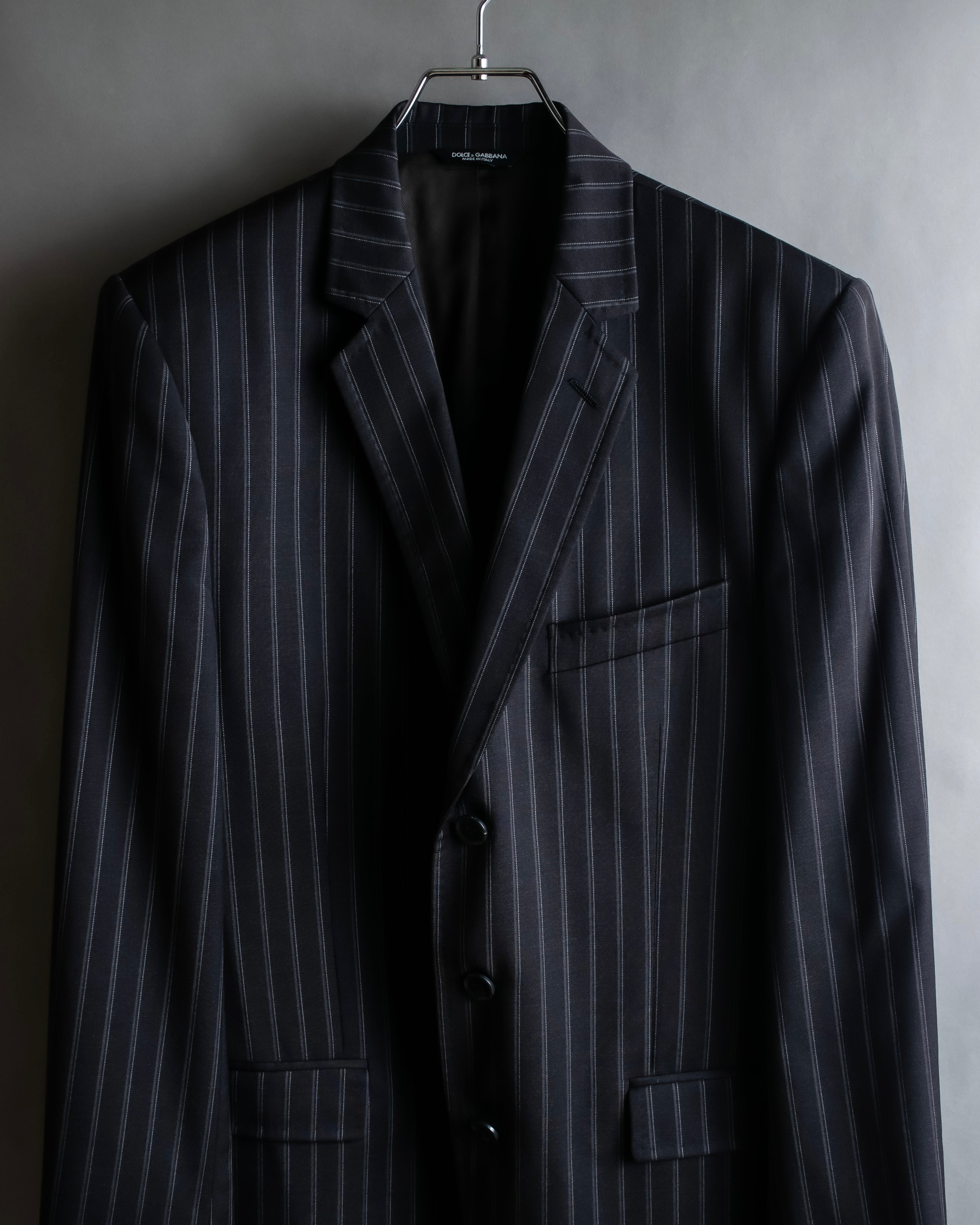 "Dolce & Gabbana" Pinstripe vertical lines emphasized tailored jacket