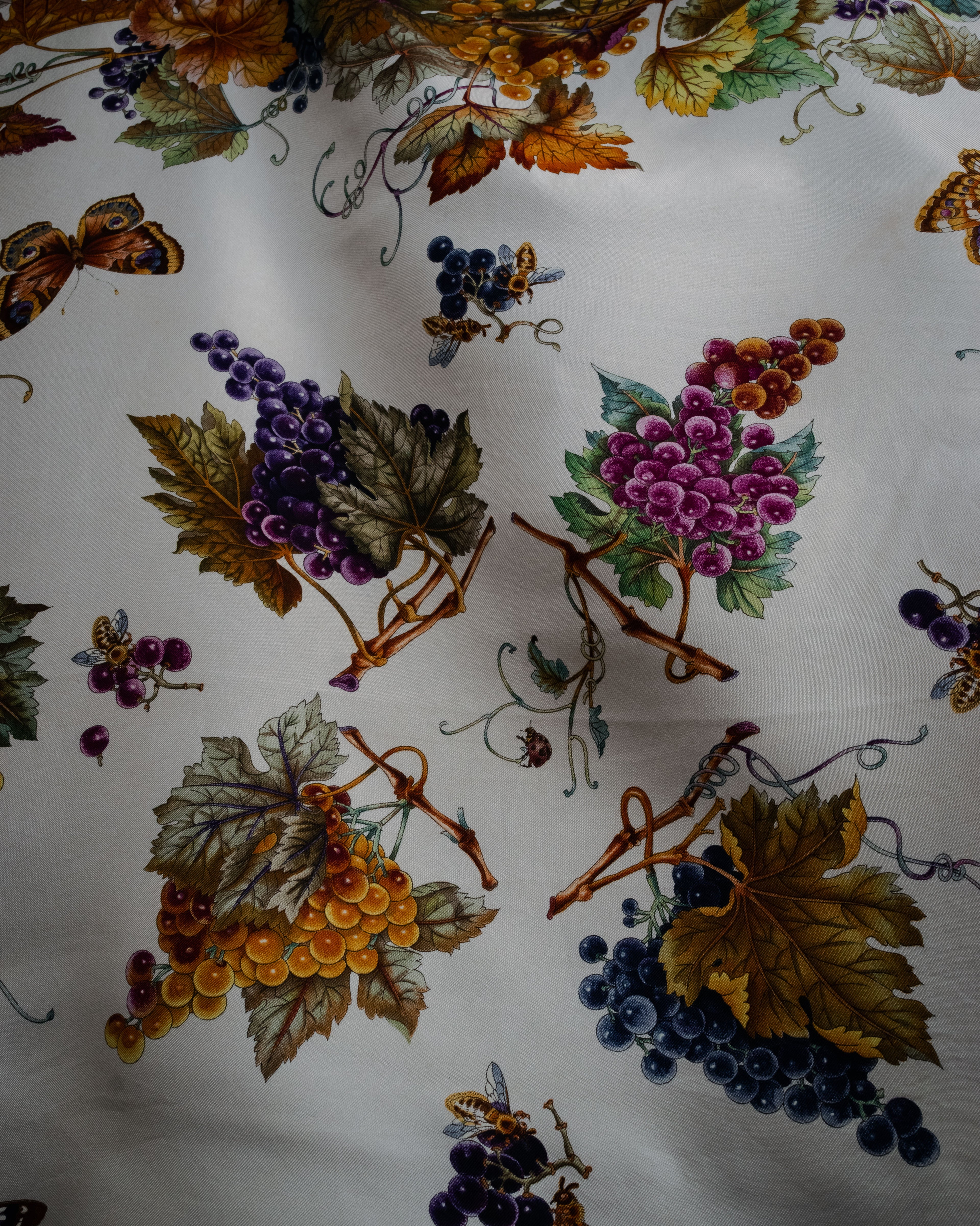 “GUCCI” 70’s-80’s Harvest motif silk scarf