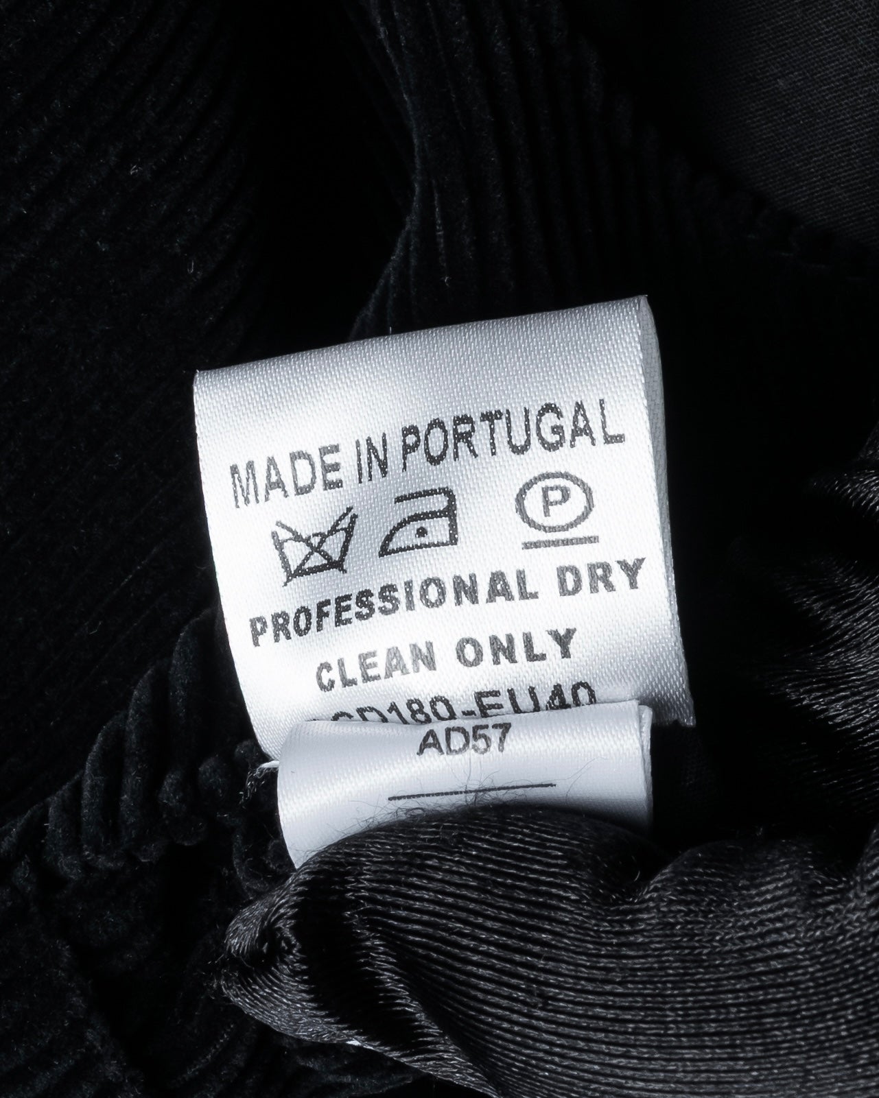 "dunhill" Classically tailored corduroy jacket