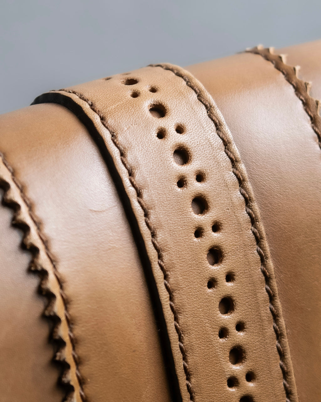 "GUCCI" Duilio brogue brown leather shoulder bag