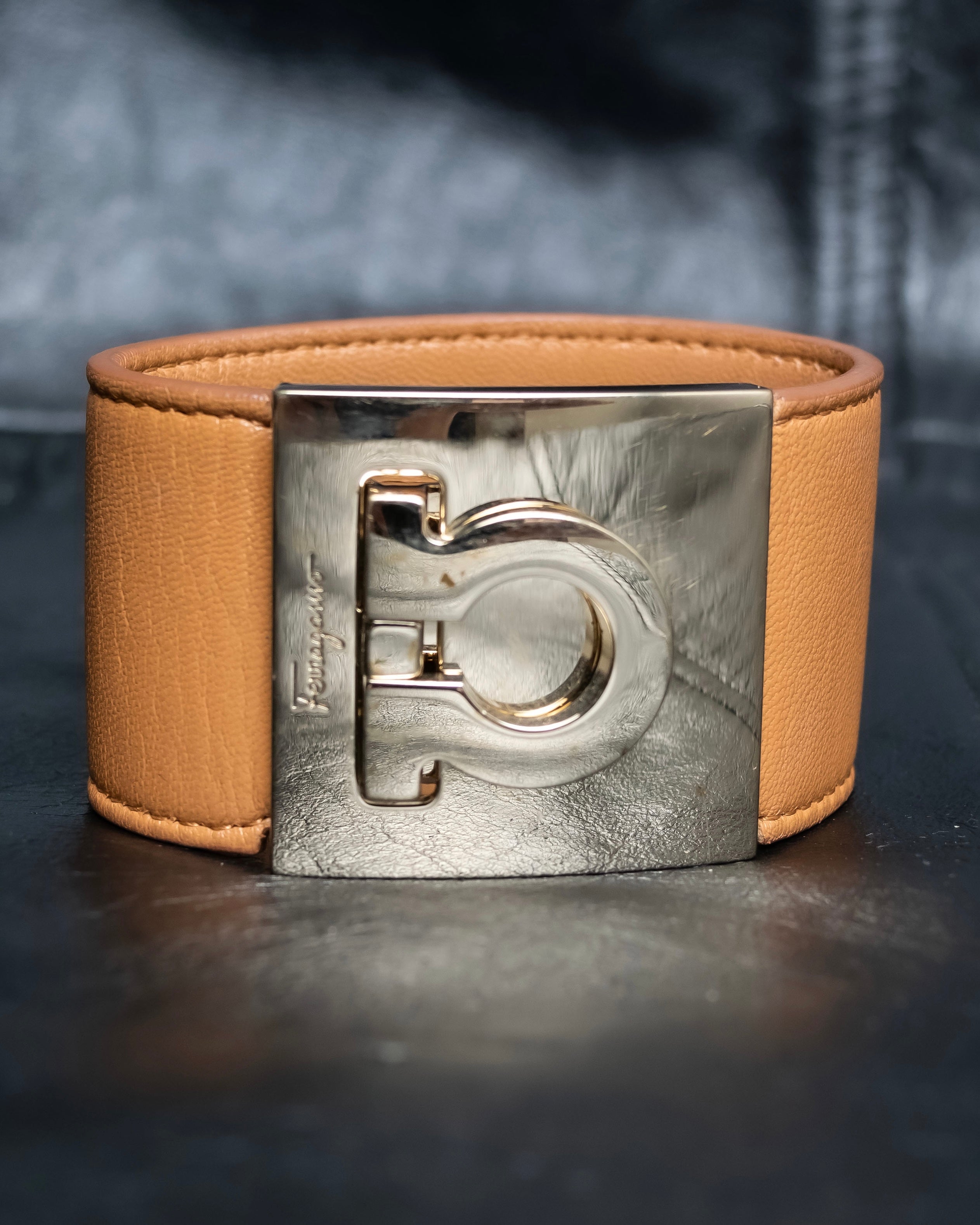 "Ferragamo" Gancini motif leather bangle