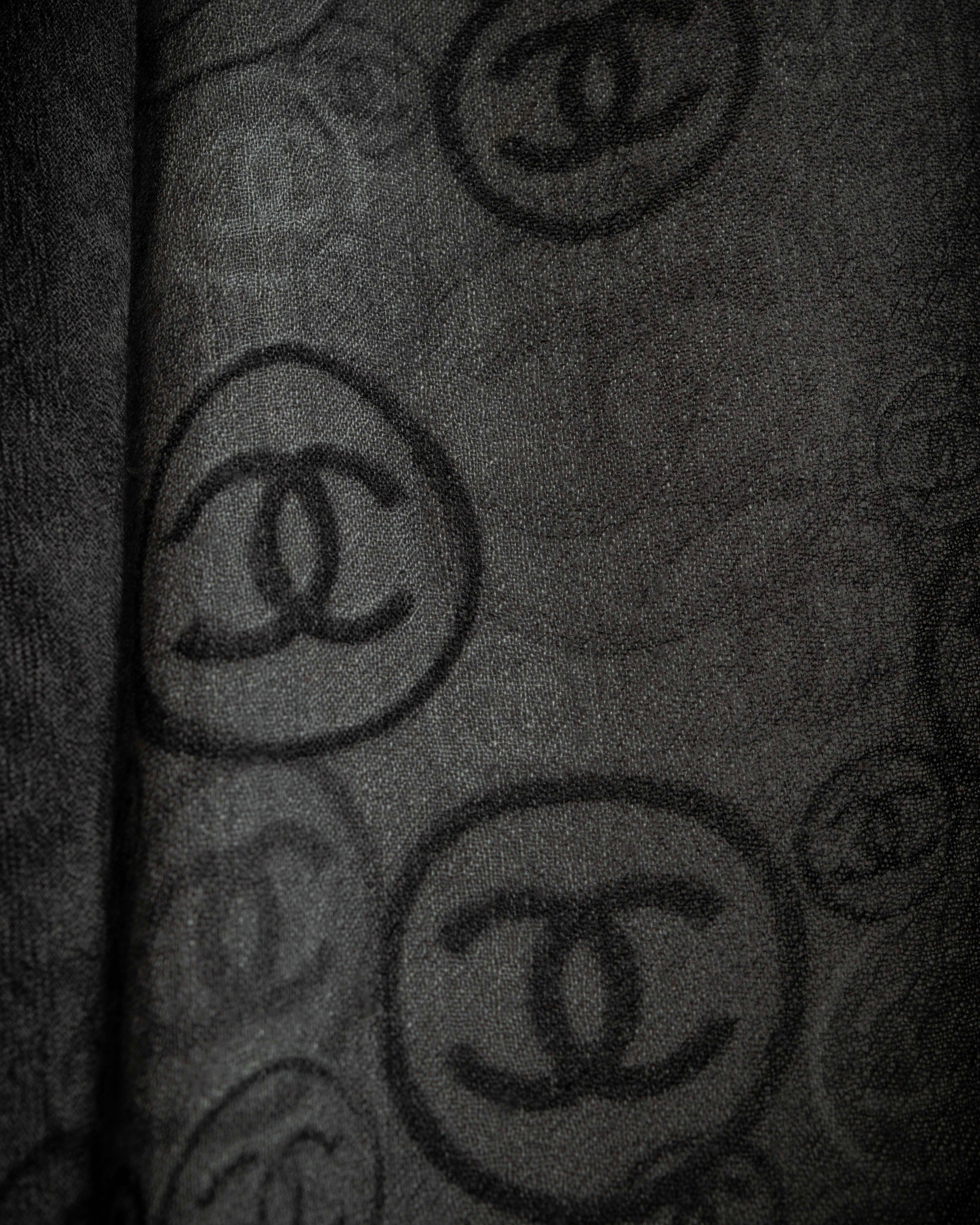 "CHANEL" Logo engraved design cashmere super large stole