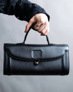 "BURBERRYS" Cylinder shaped leather one handle bag