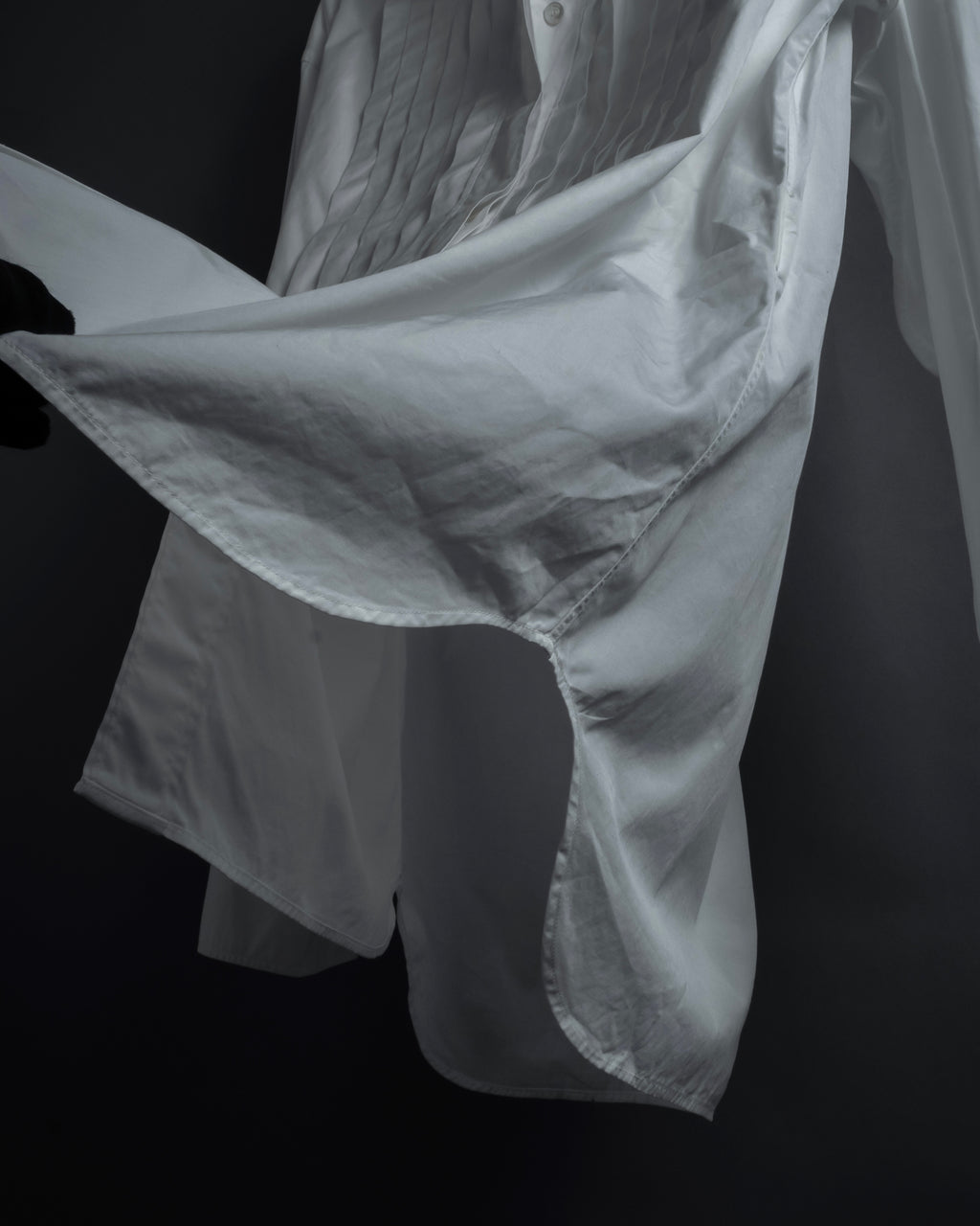 "CHANEL" 96's Spring collection tuck pleats shirt