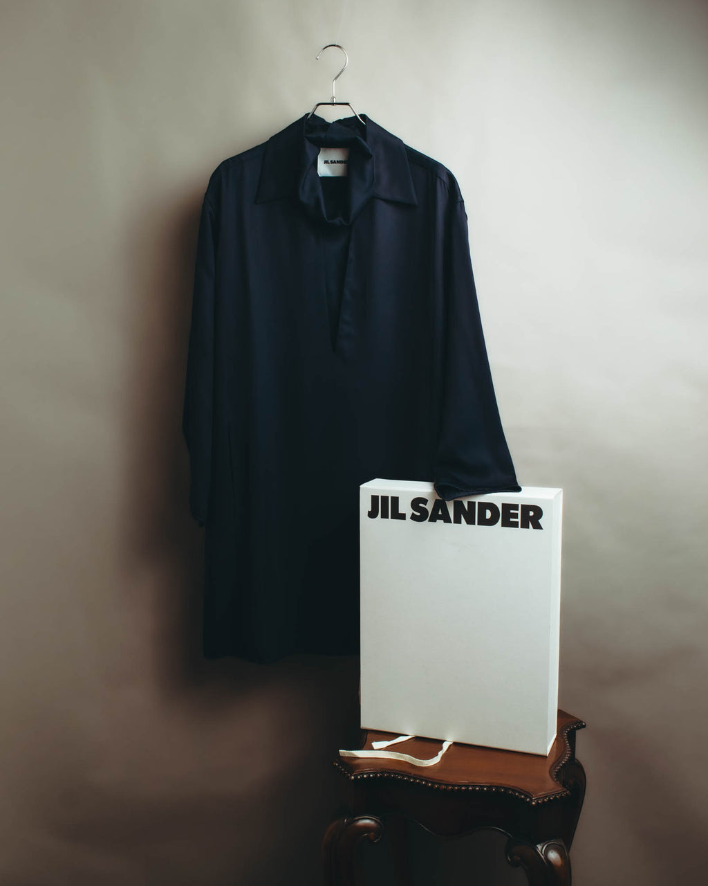 -SPECIAL- "Jil Sander" 2023 Elegant rayon skipper mock-neck shift dress
