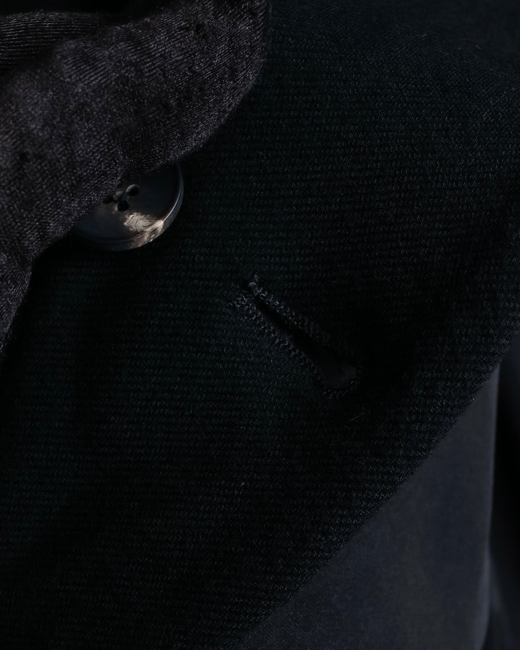 "HELMUT LANG" Zipper design sharp angle cutaway jacket