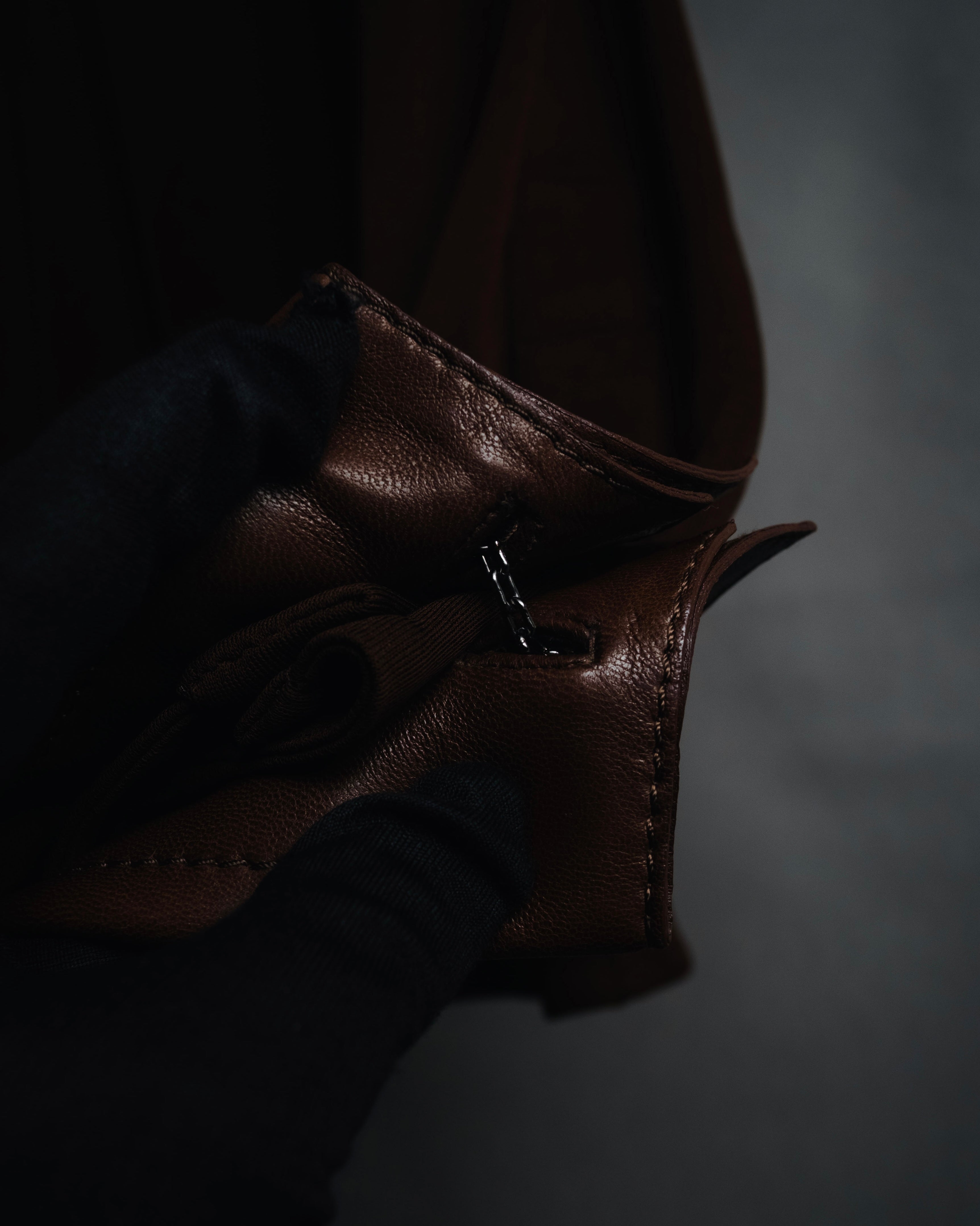 –SPECIAL– "HERMES"
00’s Transformable leather-trim viscose shirt