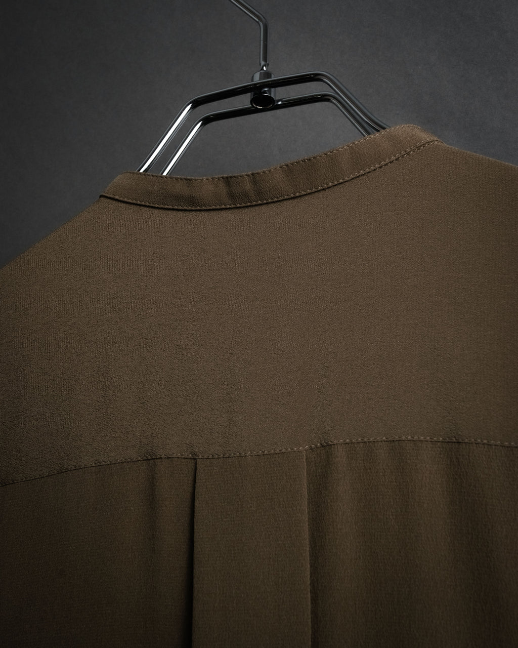 “HERMES” 2018-2024 Minimal band collar silk shirt