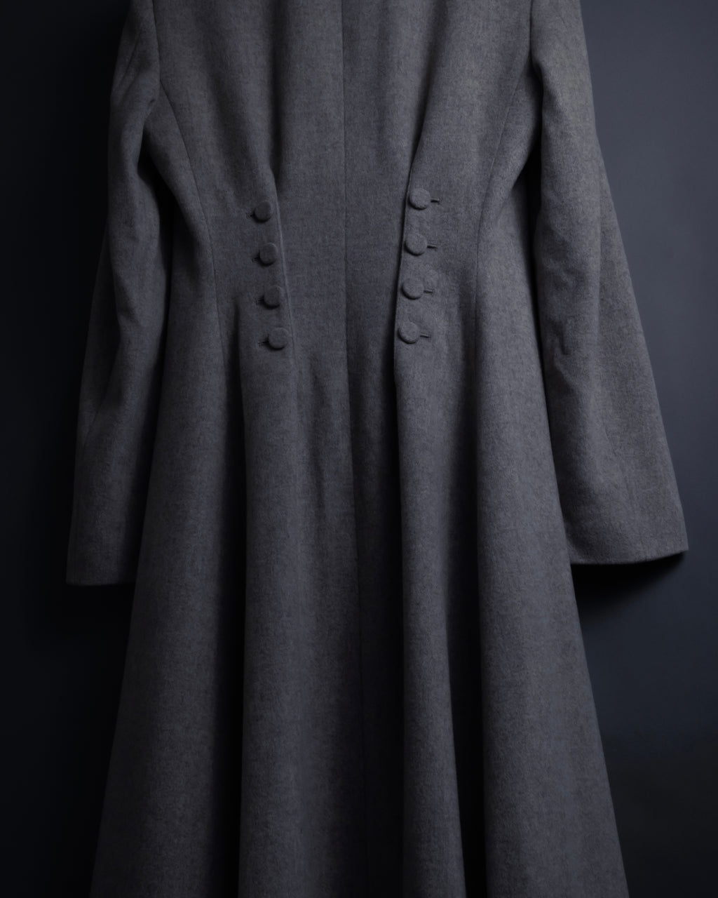 -SPECIAL- "JEAN PAUL GAULTIER"
90's-00's Waist shape A-line silhouette ecryu color super long coat