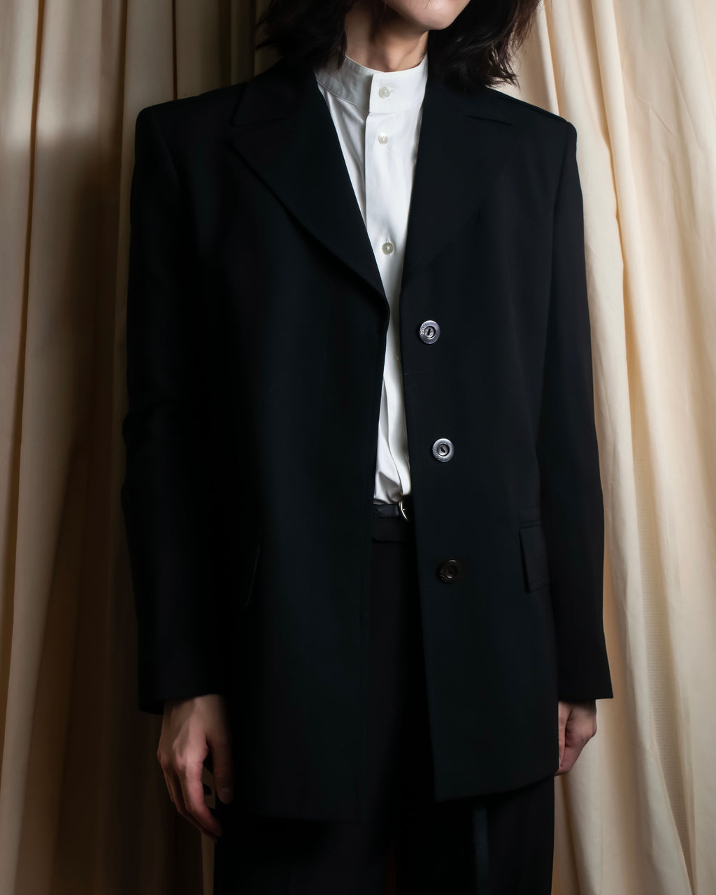 "GUCCI" 90's Beautiful draping fly-front tailored jacket