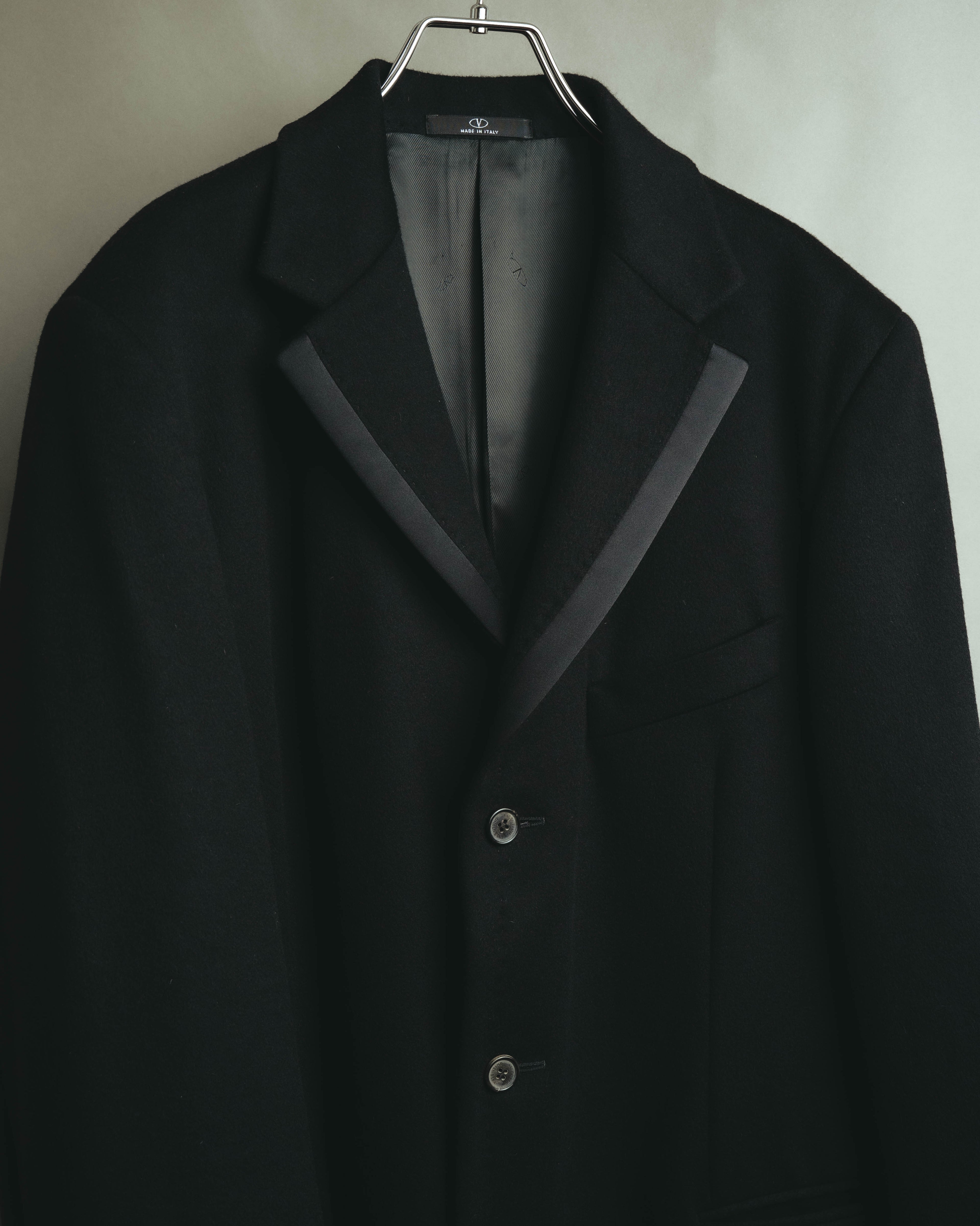 -SPECIAL- “VALENTINO” 2000’s Satin lapel single breasted wool coat