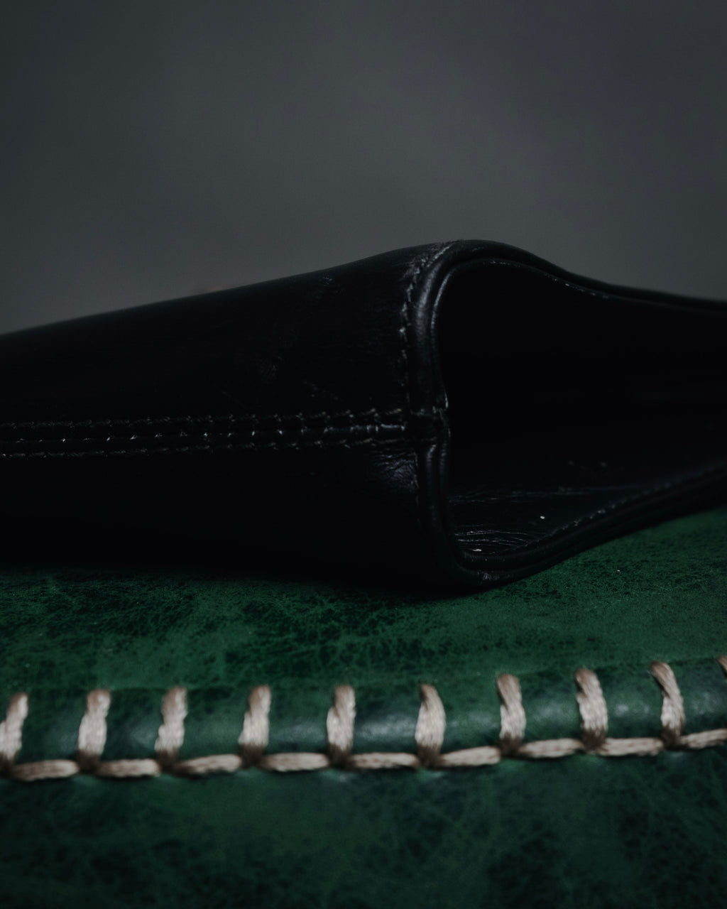 "Salvatore Ferragamo" 90’s Iconic gancini chain shoulder bag