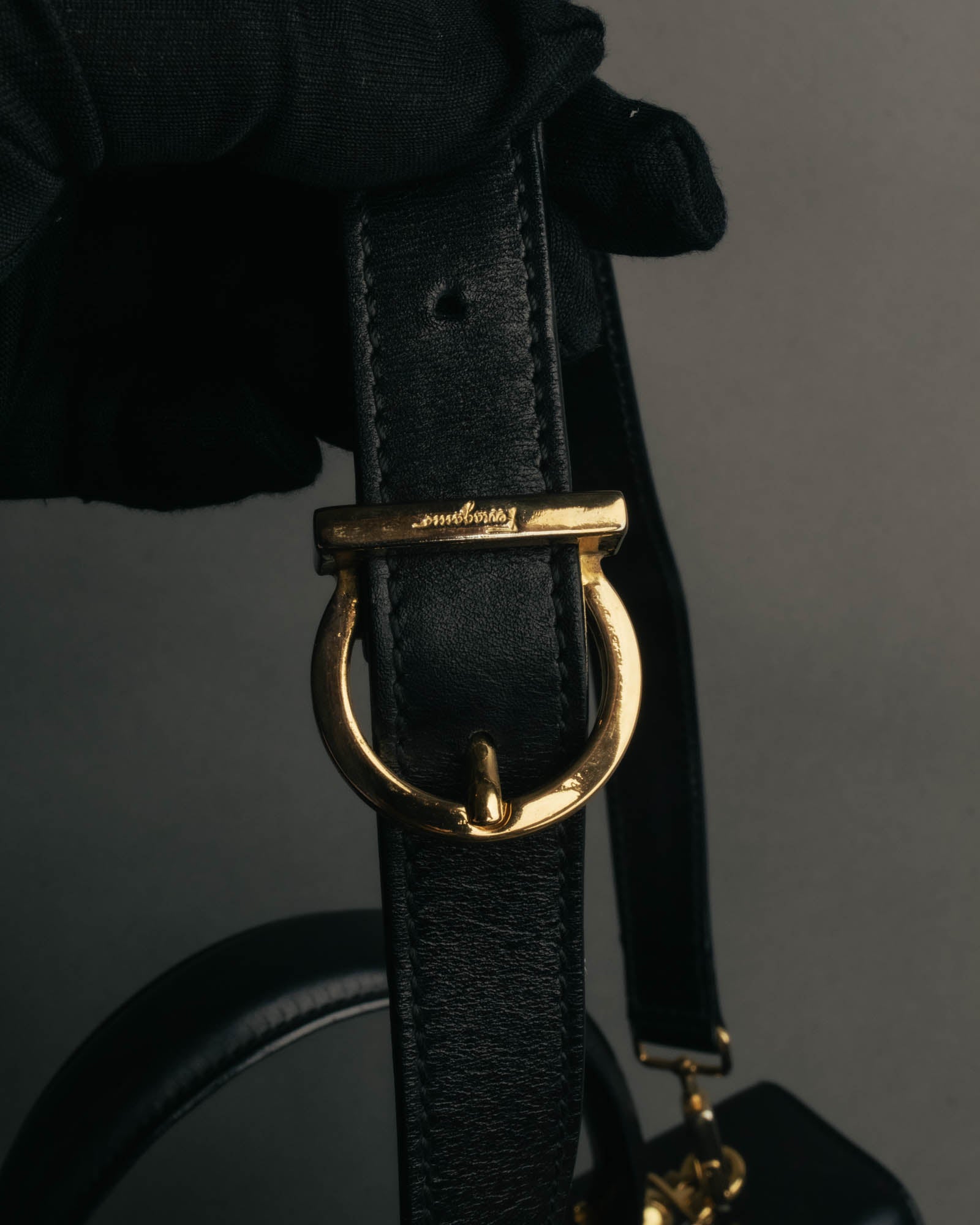 "Salvatore Ferragamo" 90's-00's Classic gancini leather top handle bag