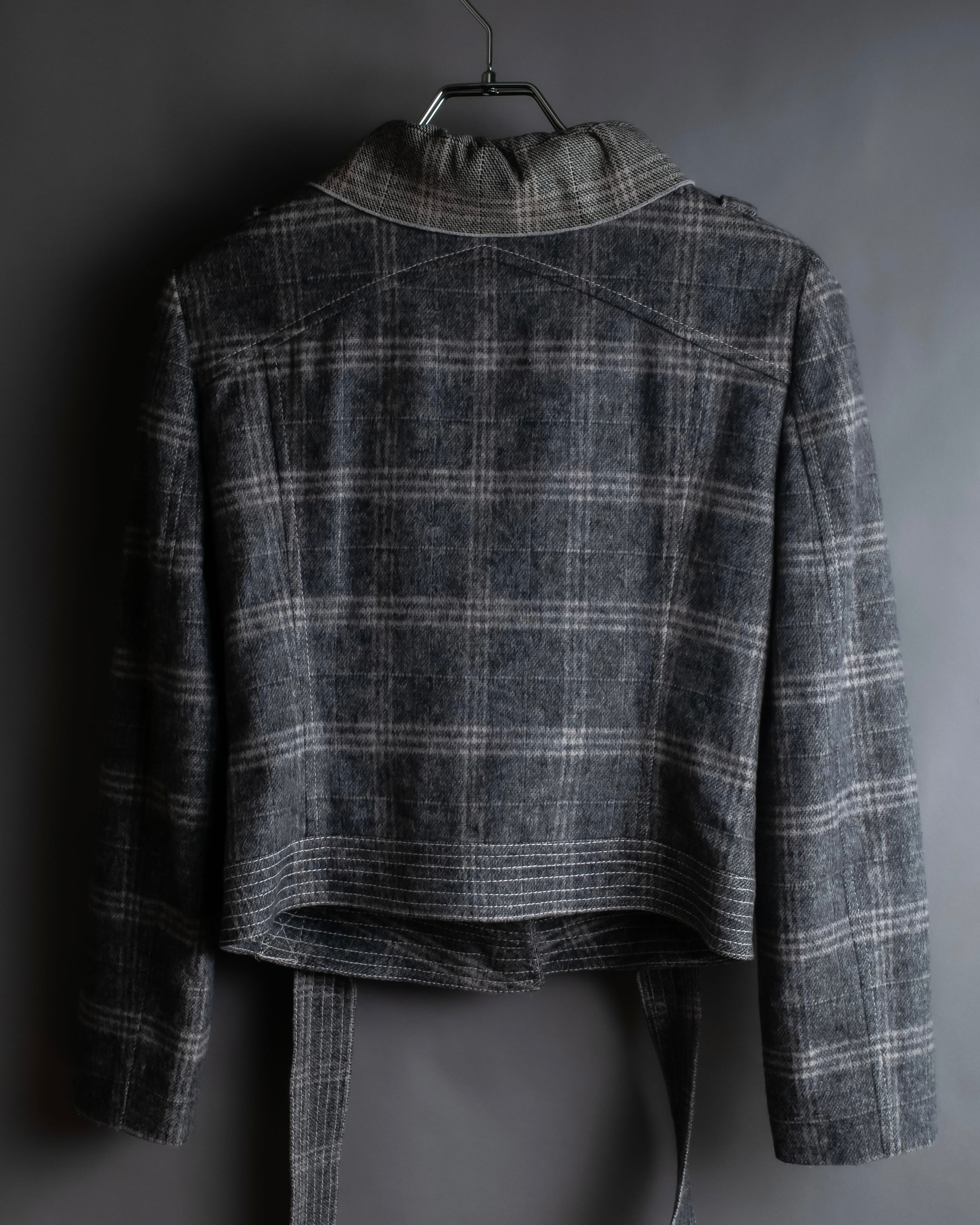 お取り置き分 "VALENTINO" Belted ruffle detail short jacket