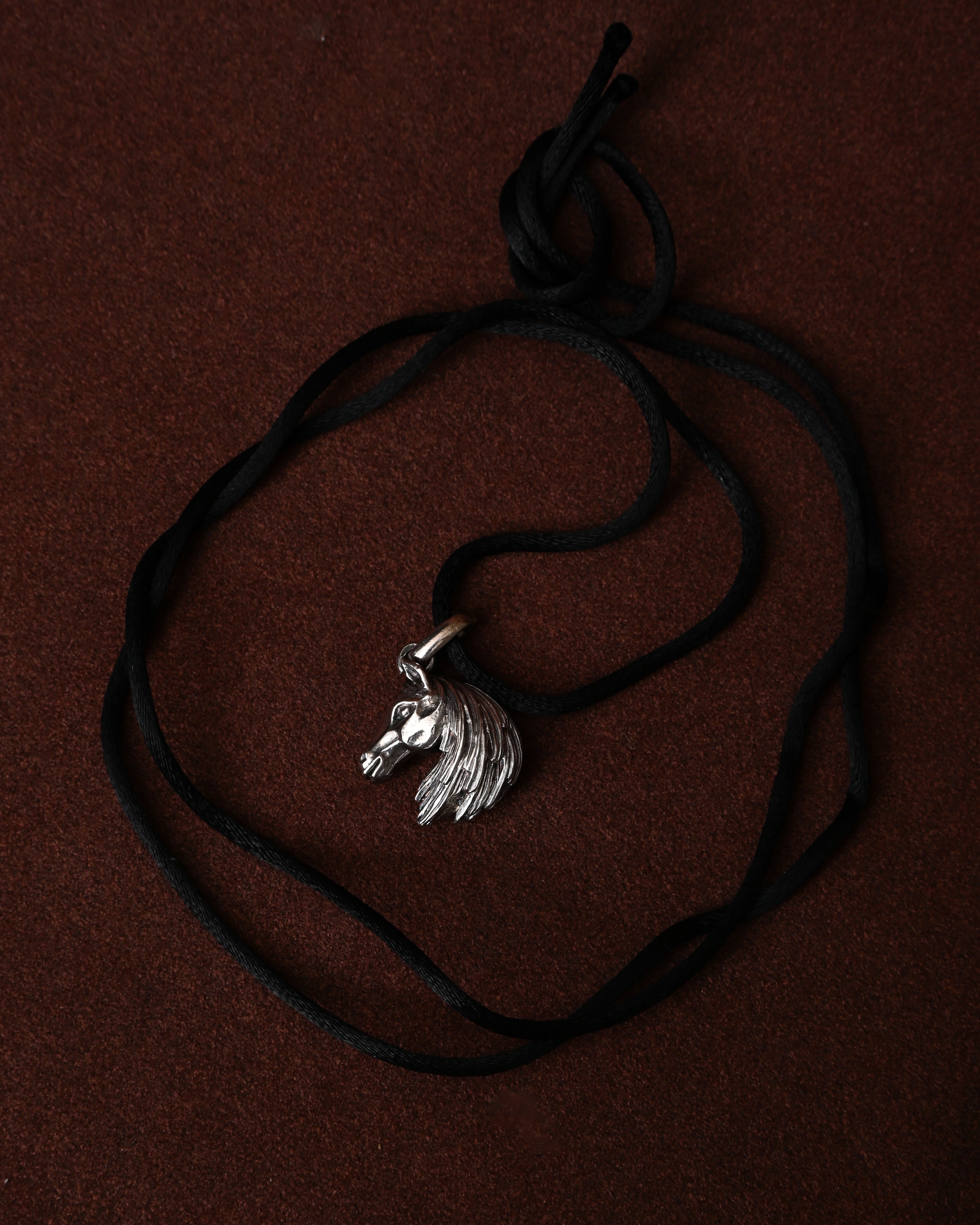 HERMES/ Horse Head Pendant Top SV800