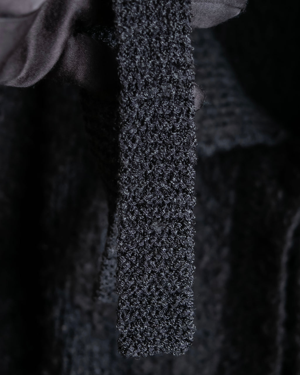 "YVES SAINT LAURENT" Ribbon design stand collar low gauge cardigan