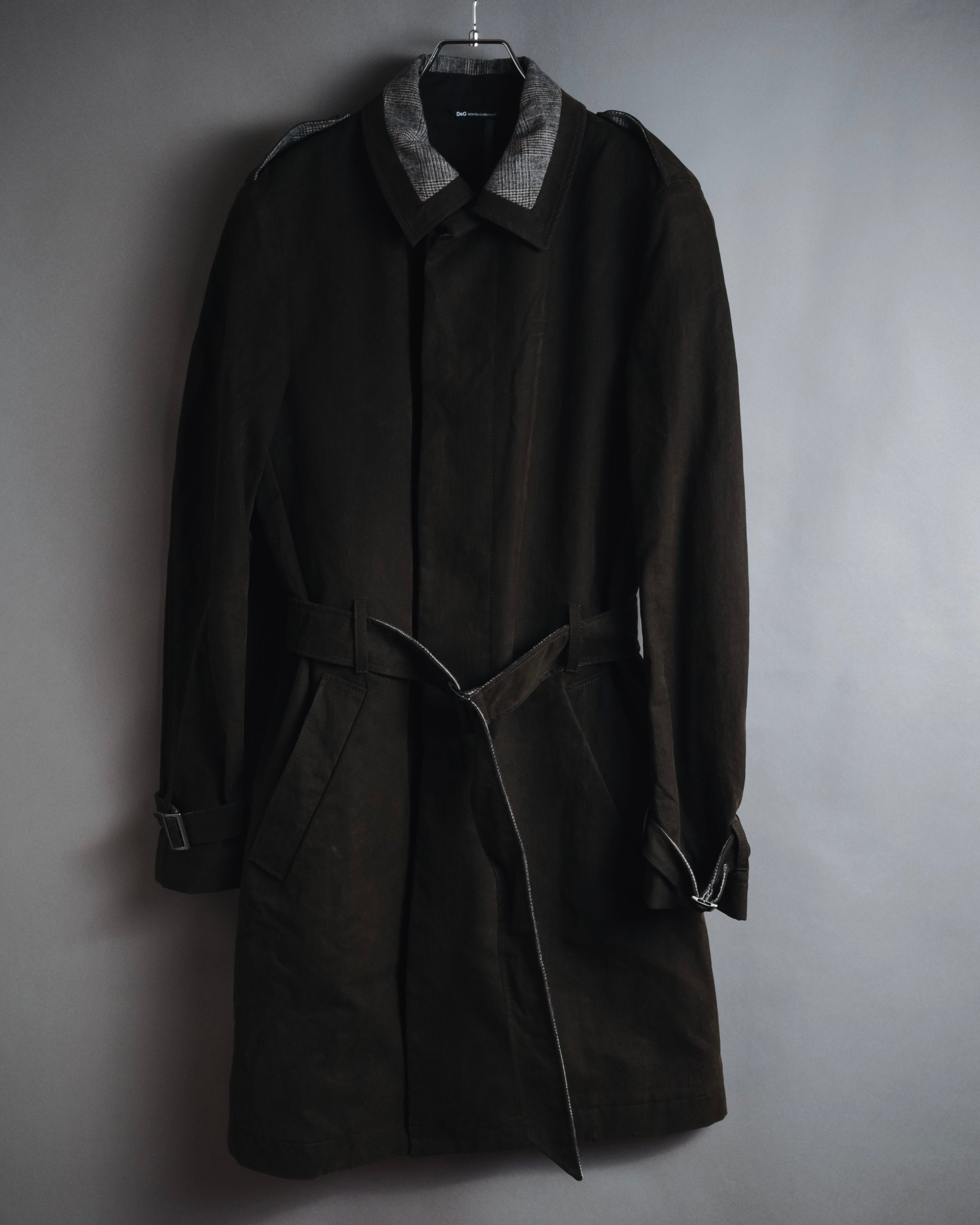 "DOLCE & GABBANA" 00’s resin coated patch detail belted coat