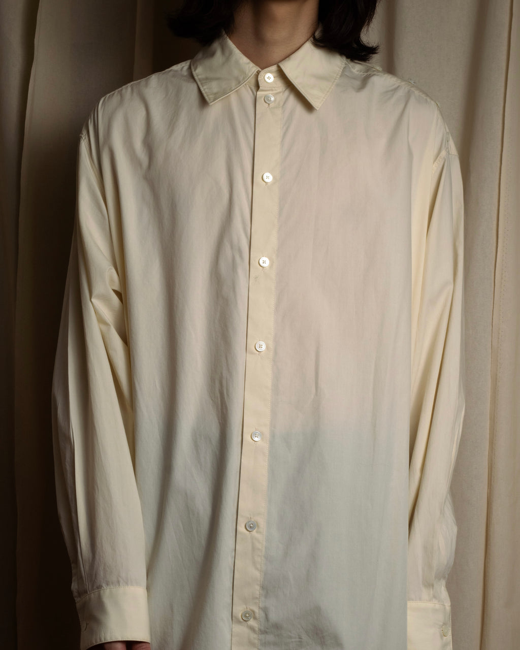 "LEMAIRE" Shoulder button design long shirt