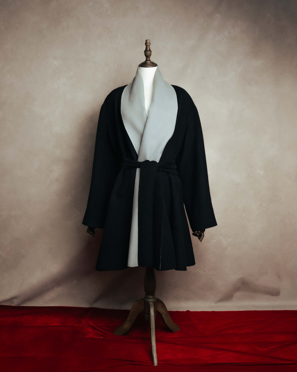"Christian Dior" 80's-90's Elegant cashmere-collar belted wrap coat