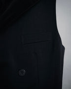 "tricot COMME des GARÇONS"
1989 Velvet-collared double-breasted tailored vest