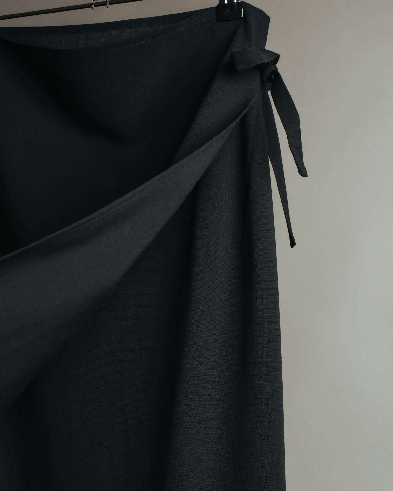 “JIL SANDER” 90’s-00’s Side tie wool wrap skirt