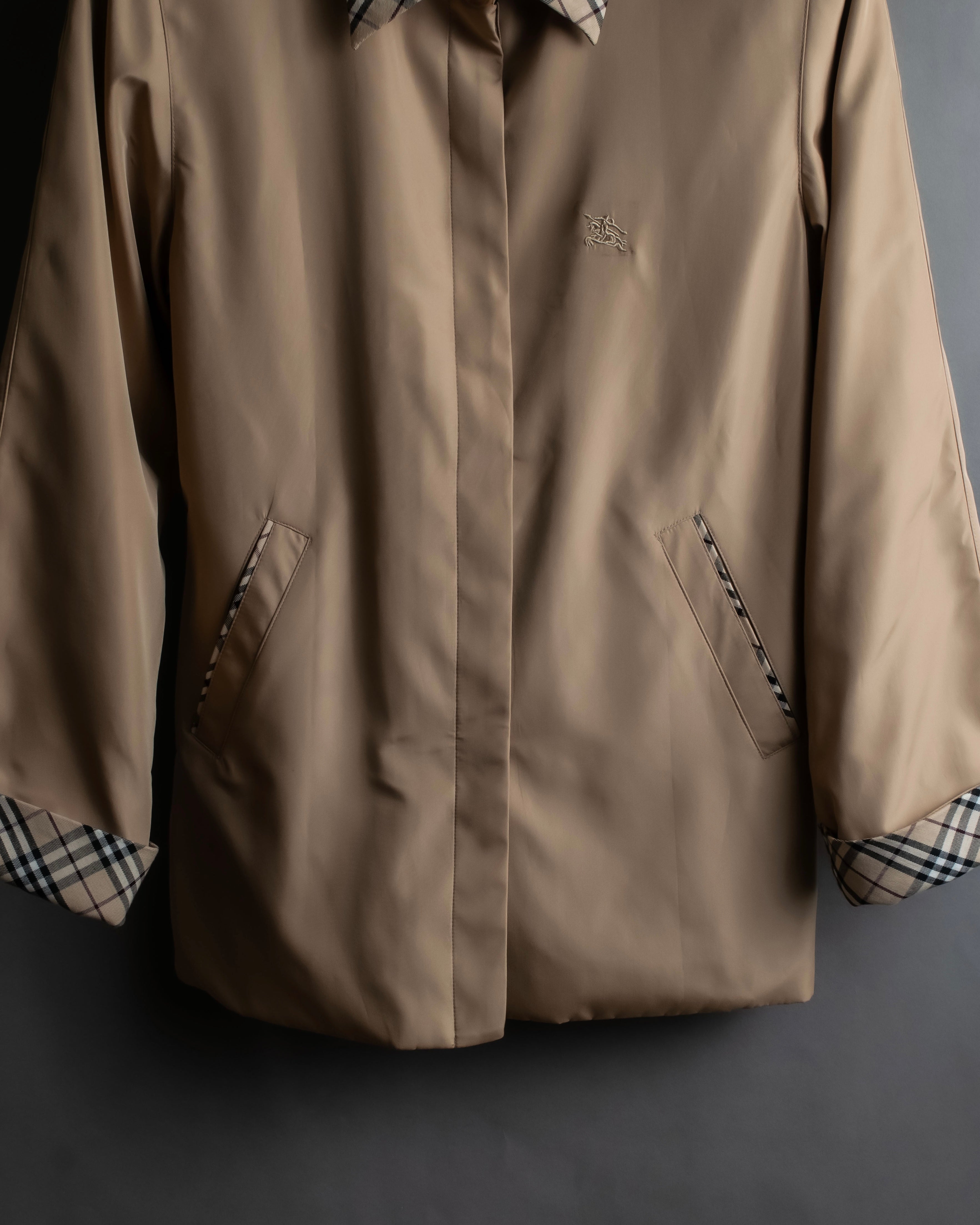 "BURBERRYS" Check reverse design short blouson