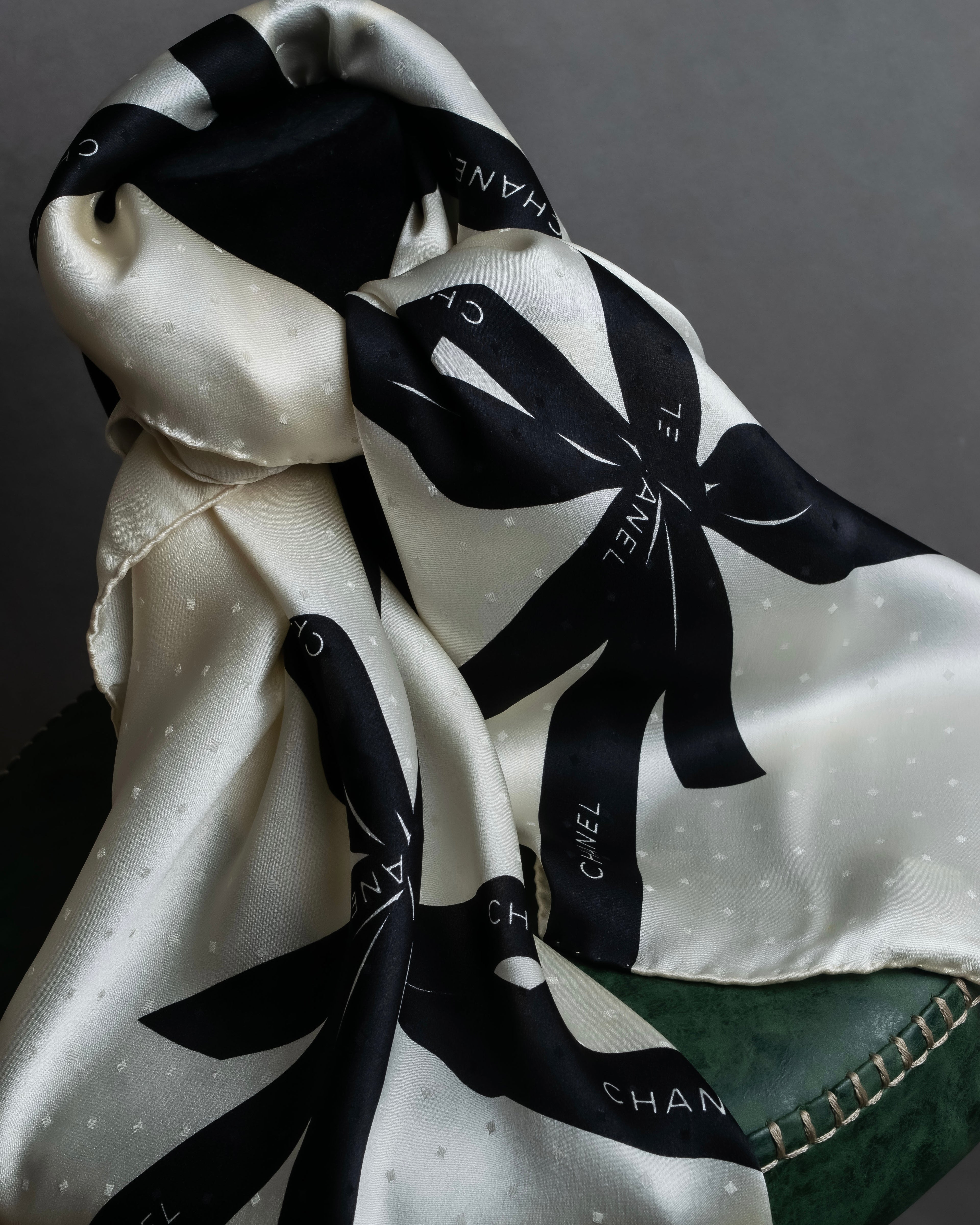 "CHANEL" Logo engraved ribbon motif design large scarf