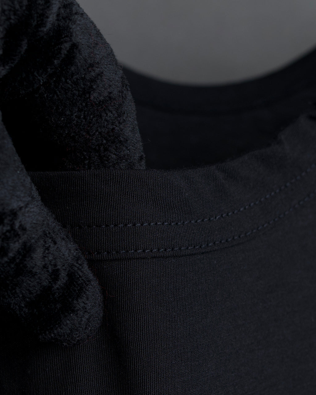 "YOHJI YAMAMOTO FEMME" 13SS
Shoulder cutting sleeveless pullover