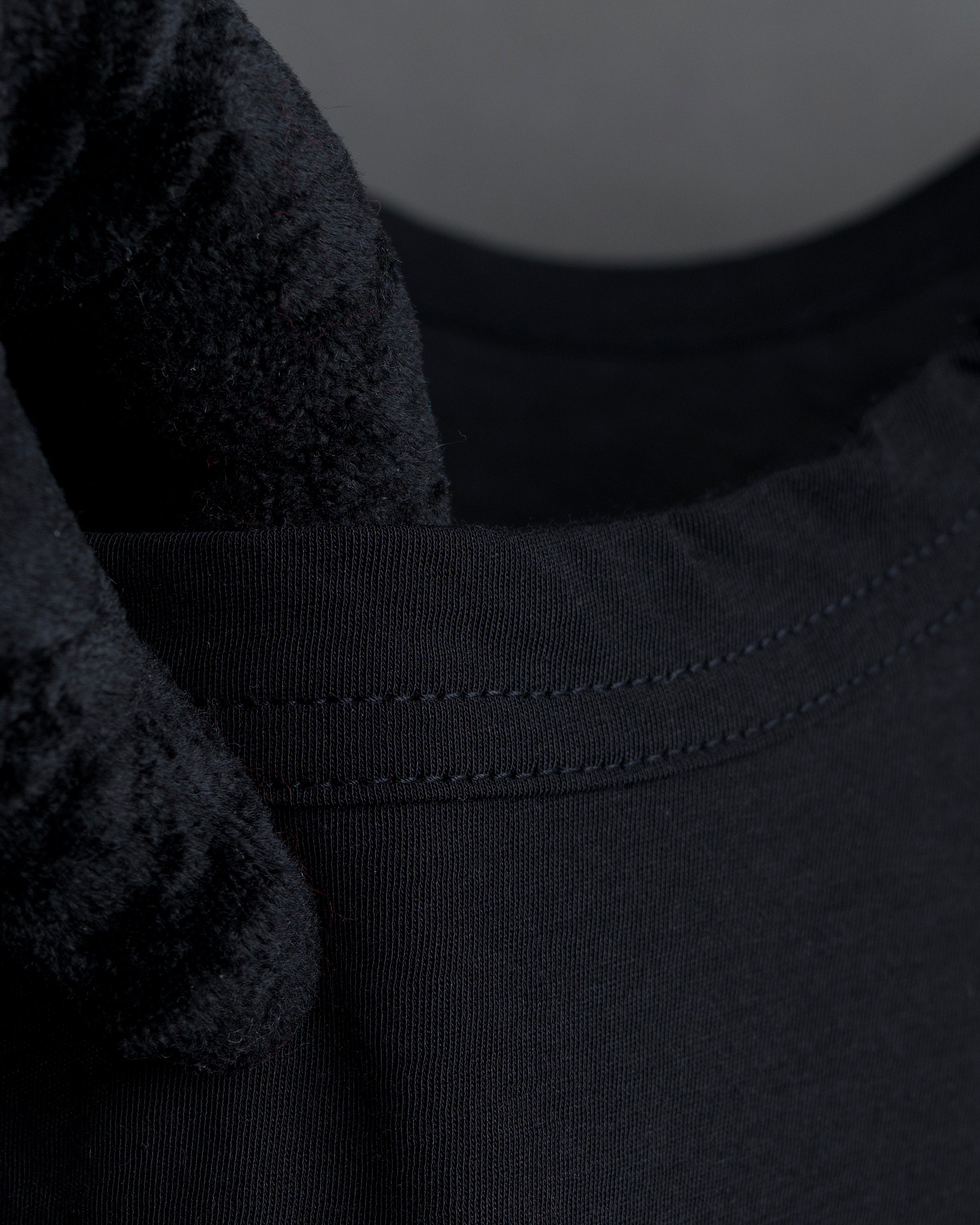 "YOHJI YAMAMOTO FEMME" 13SS
Shoulder cutting sleeveless pullover